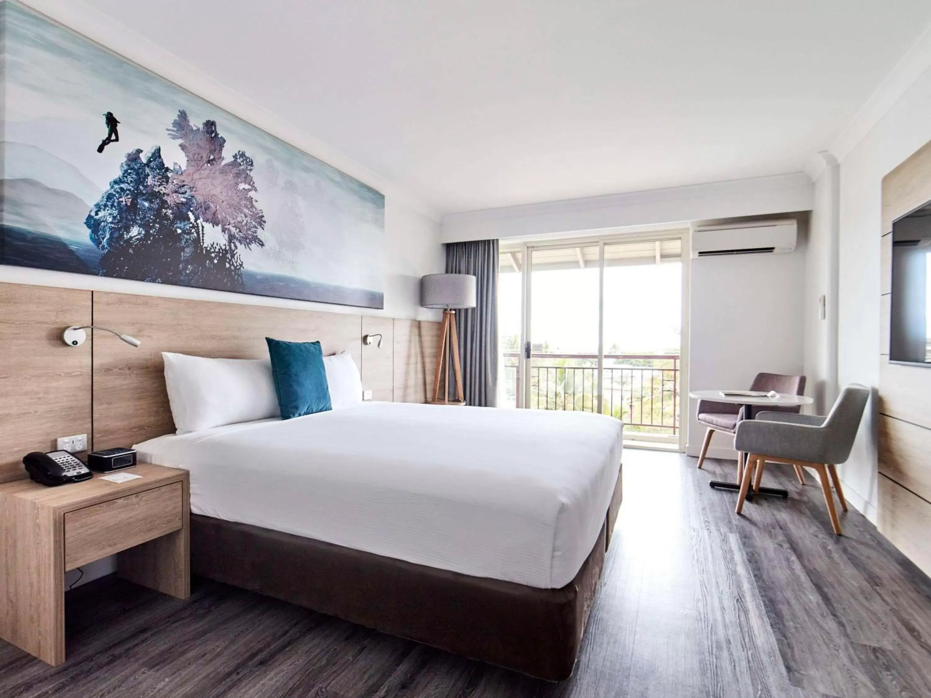Bedroom, Bed in Novotel Cairns Oasis Resort Bedroom, Bed in Novotel Cairns Oasis Resort