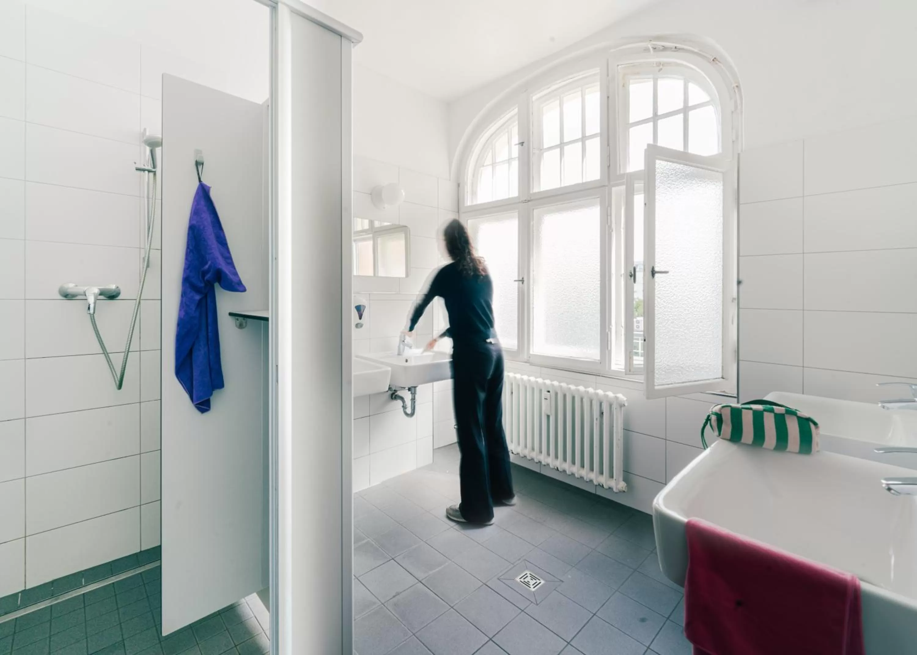 Toilet in Three Little Pigs Hostel - Your Berlin Castle