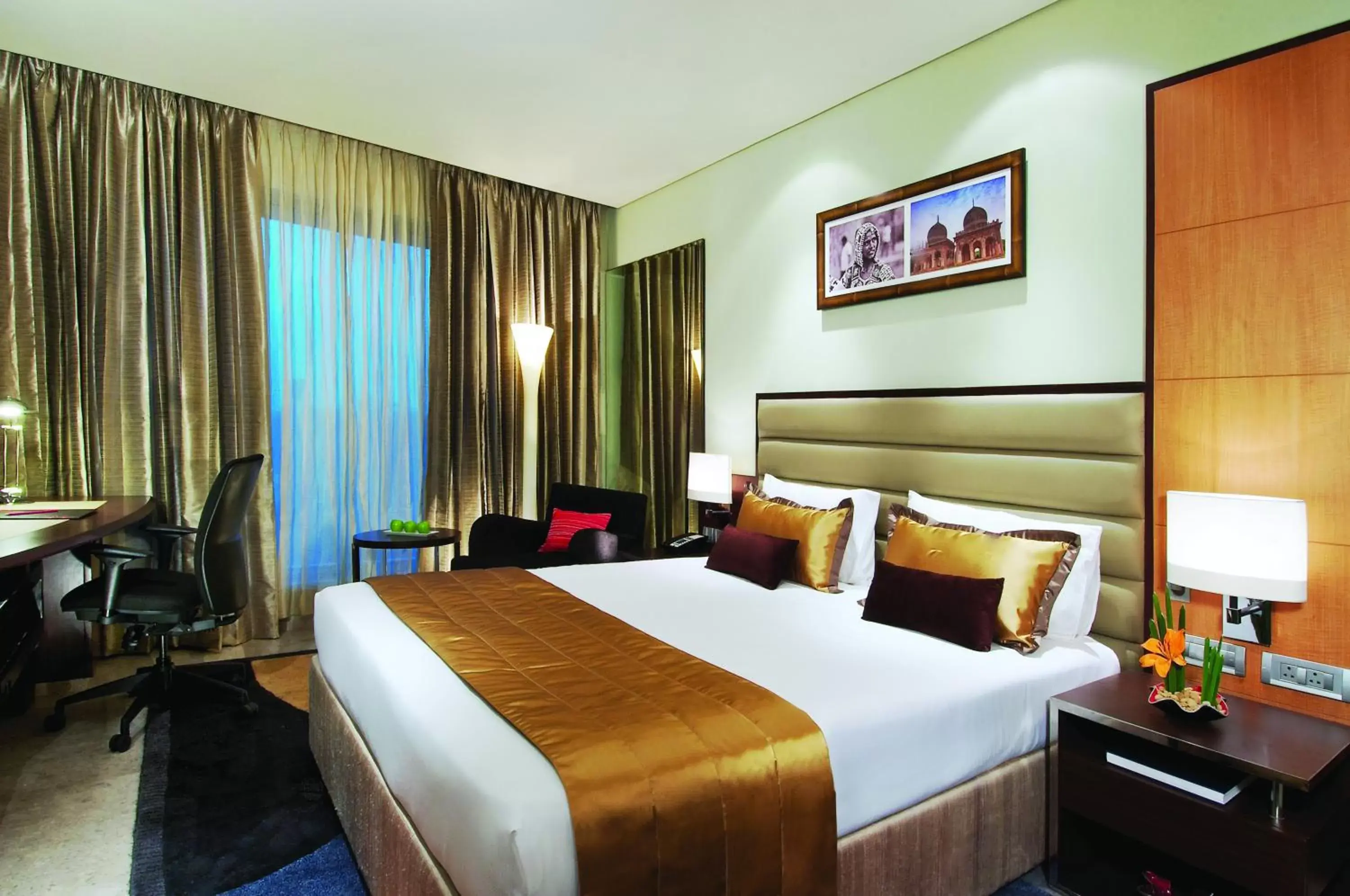 Bed in Vivanta Hyderabad, Begumpet