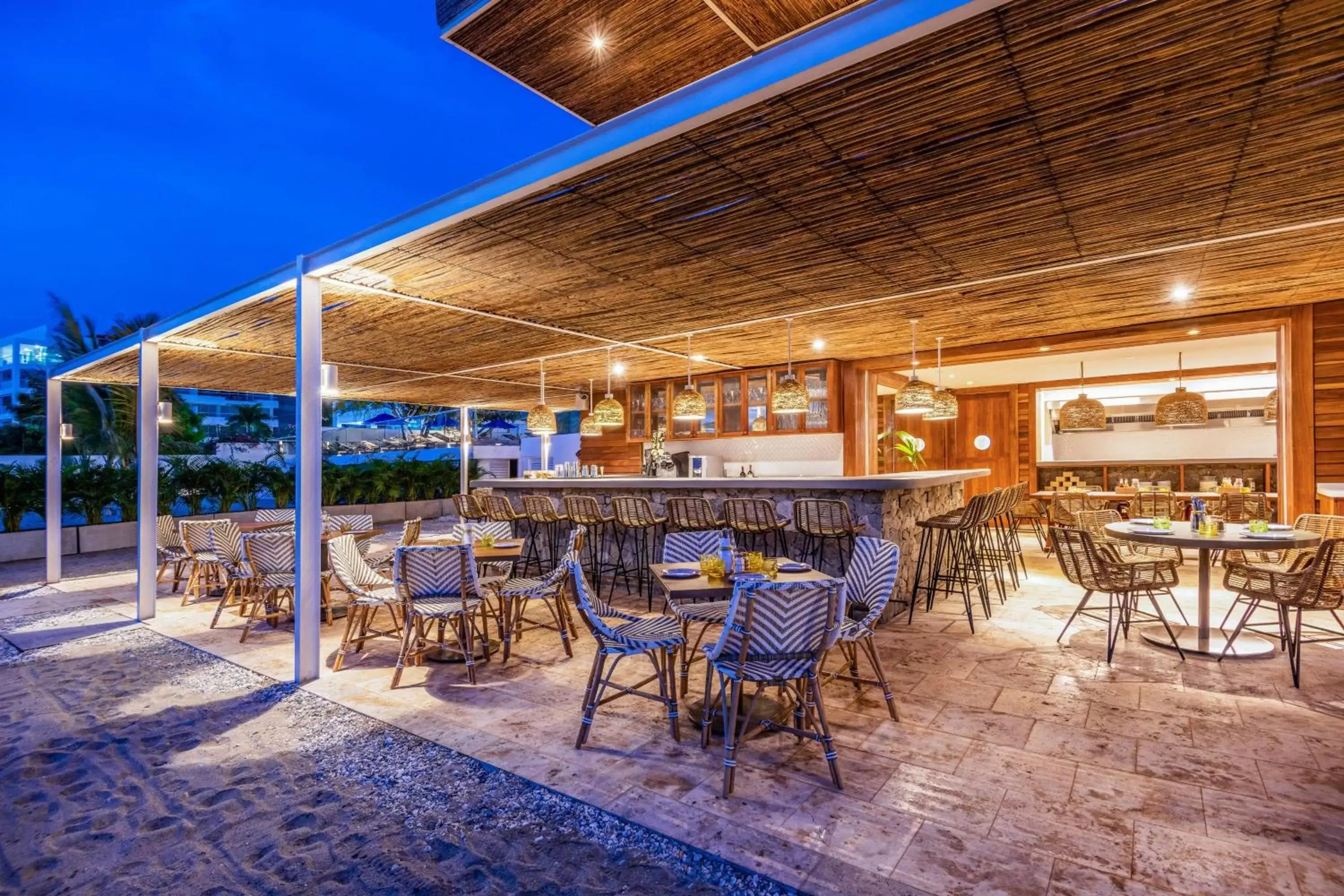 Restaurant/Places to Eat in Santa Marta Marriott Resort Playa Dormida