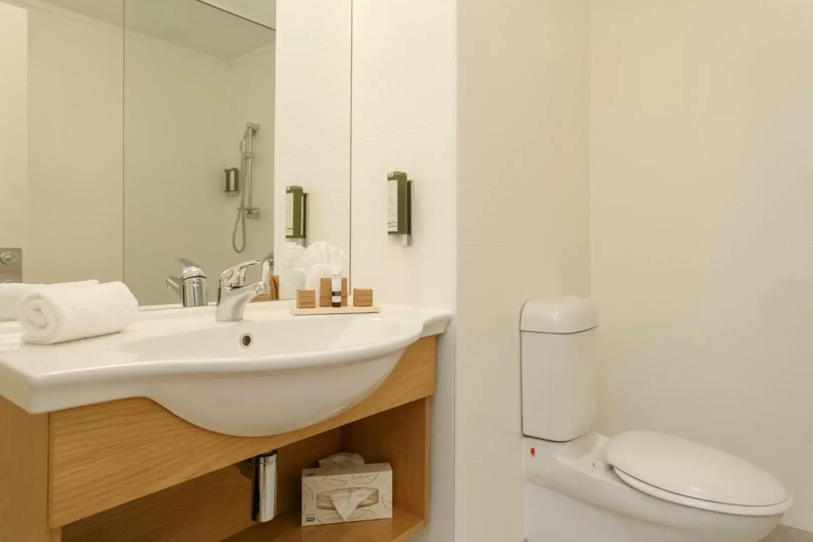 Bathroom in Wairakei Resort Taupo