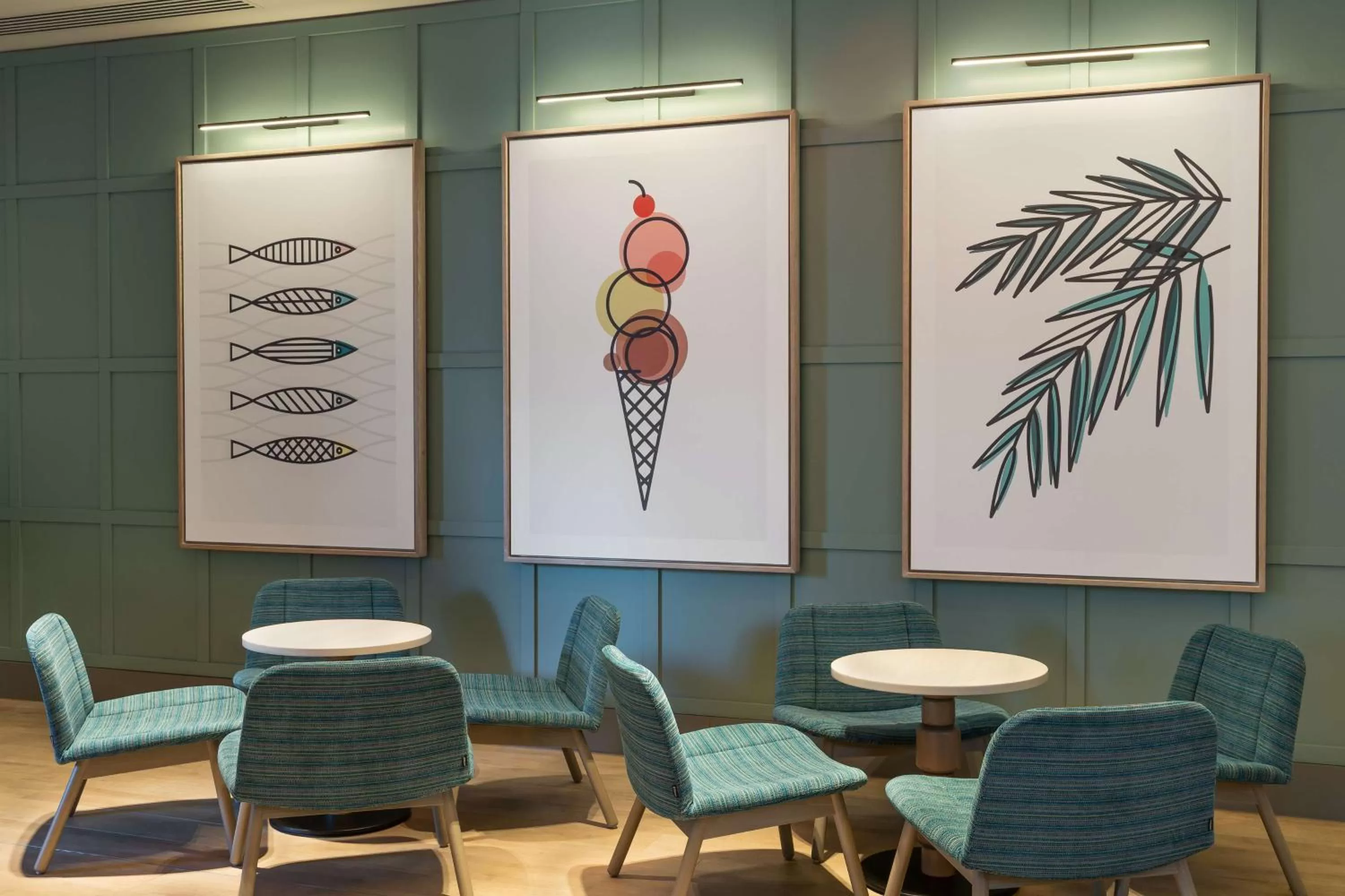 Lobby or reception in Hampton By Hilton Torquay