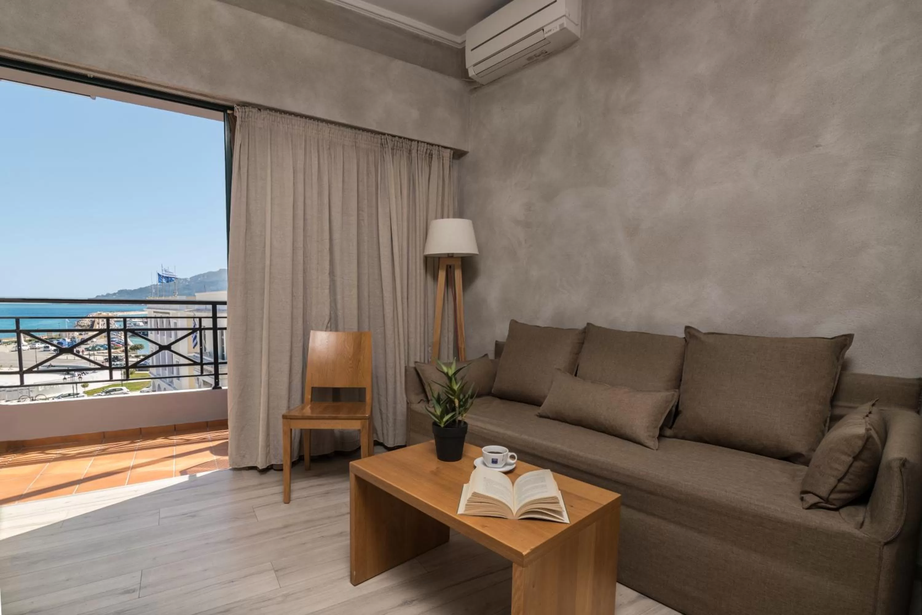 Balcony/Terrace in Phoenix Hotel