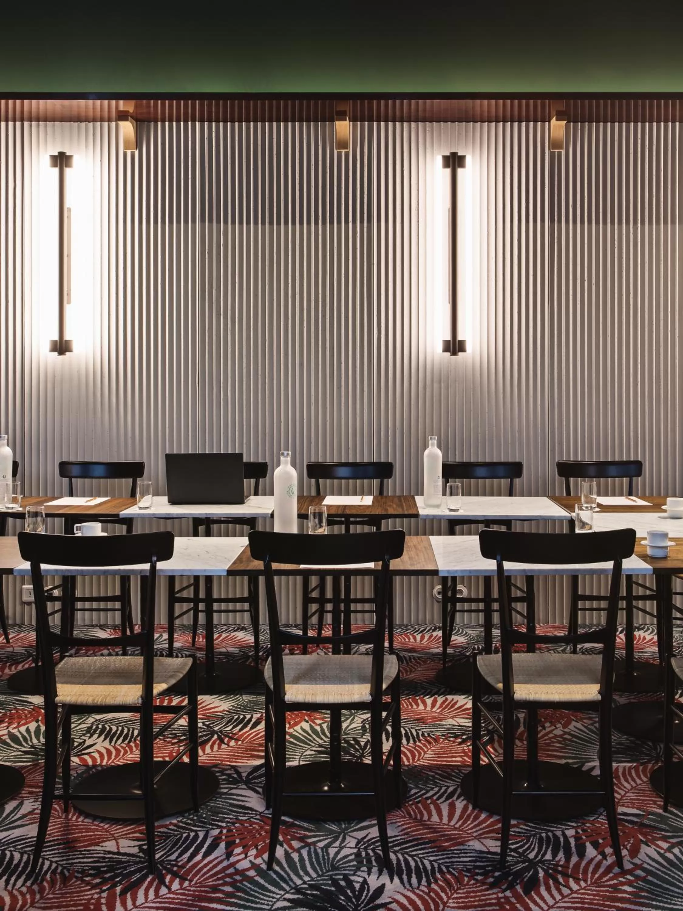 Meeting/conference room in Hôtel Wallace, a Member of Design Hotels