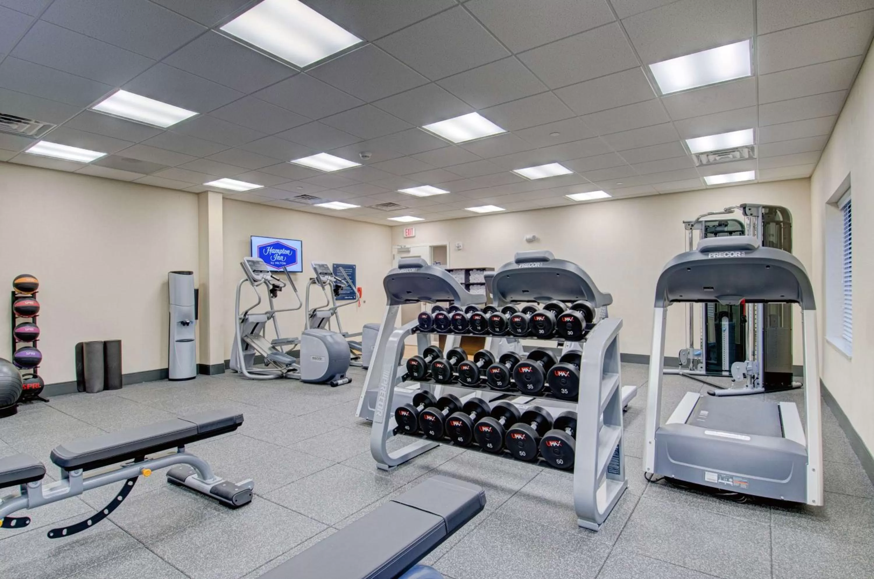 Fitness centre/facilities in Hampton Inn Boston - Westborough