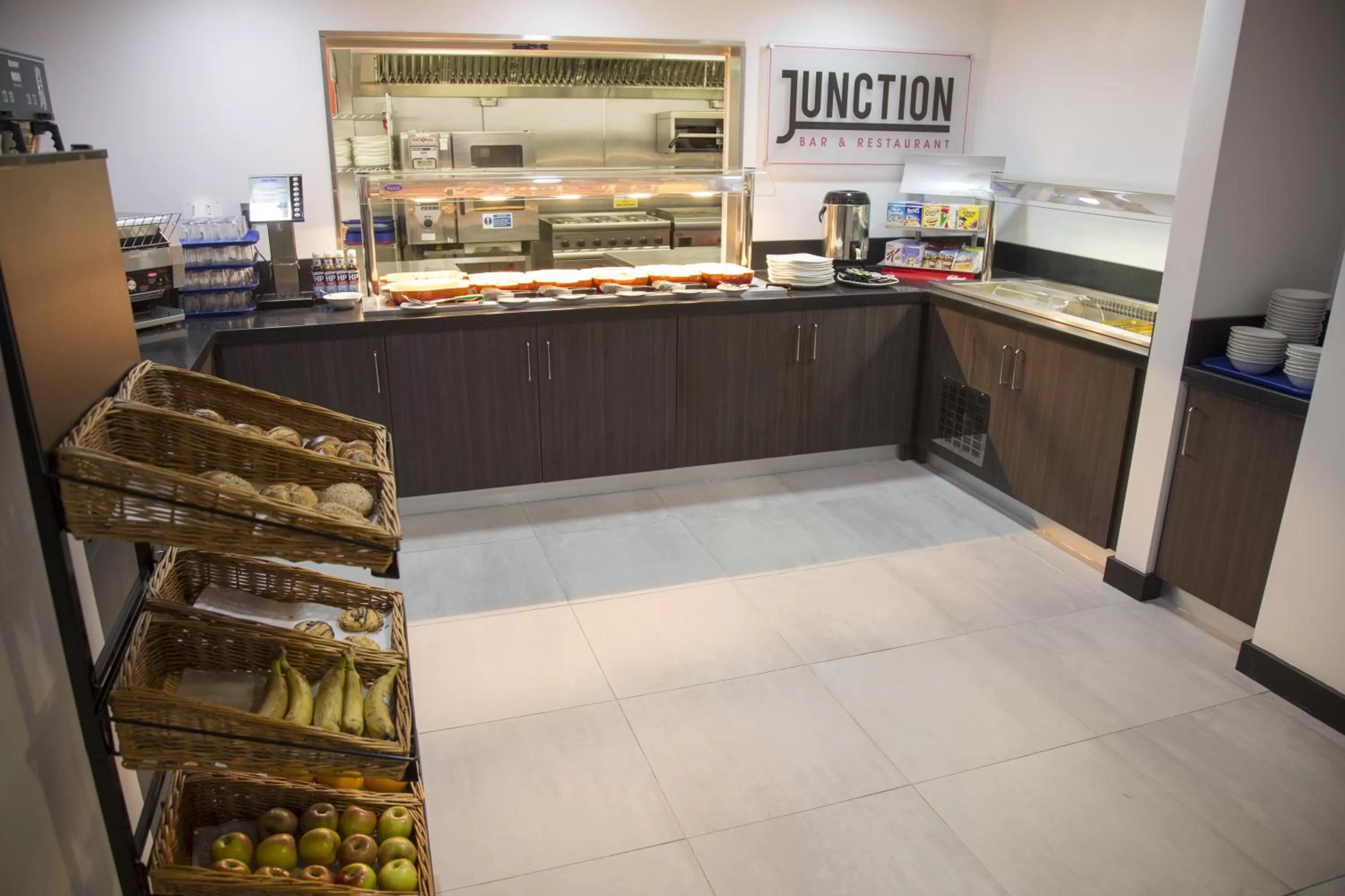 Restaurant/places to eat in Ramada Cambridge