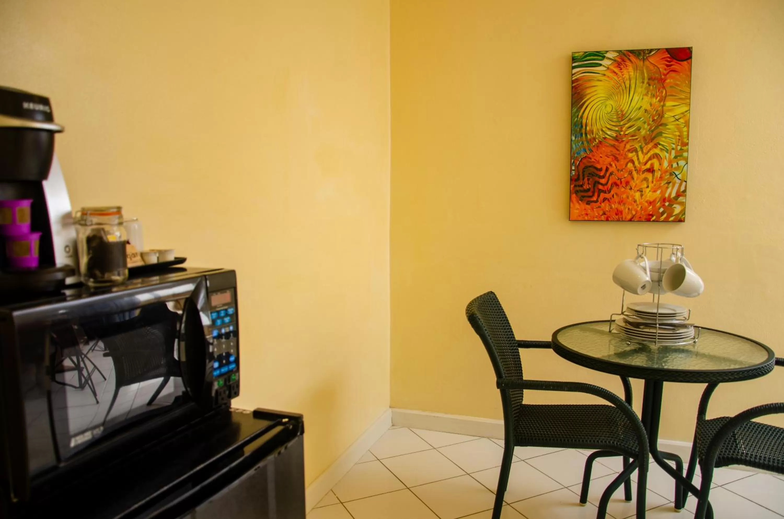 Coffee/tea facilities in Infinity on the Beach