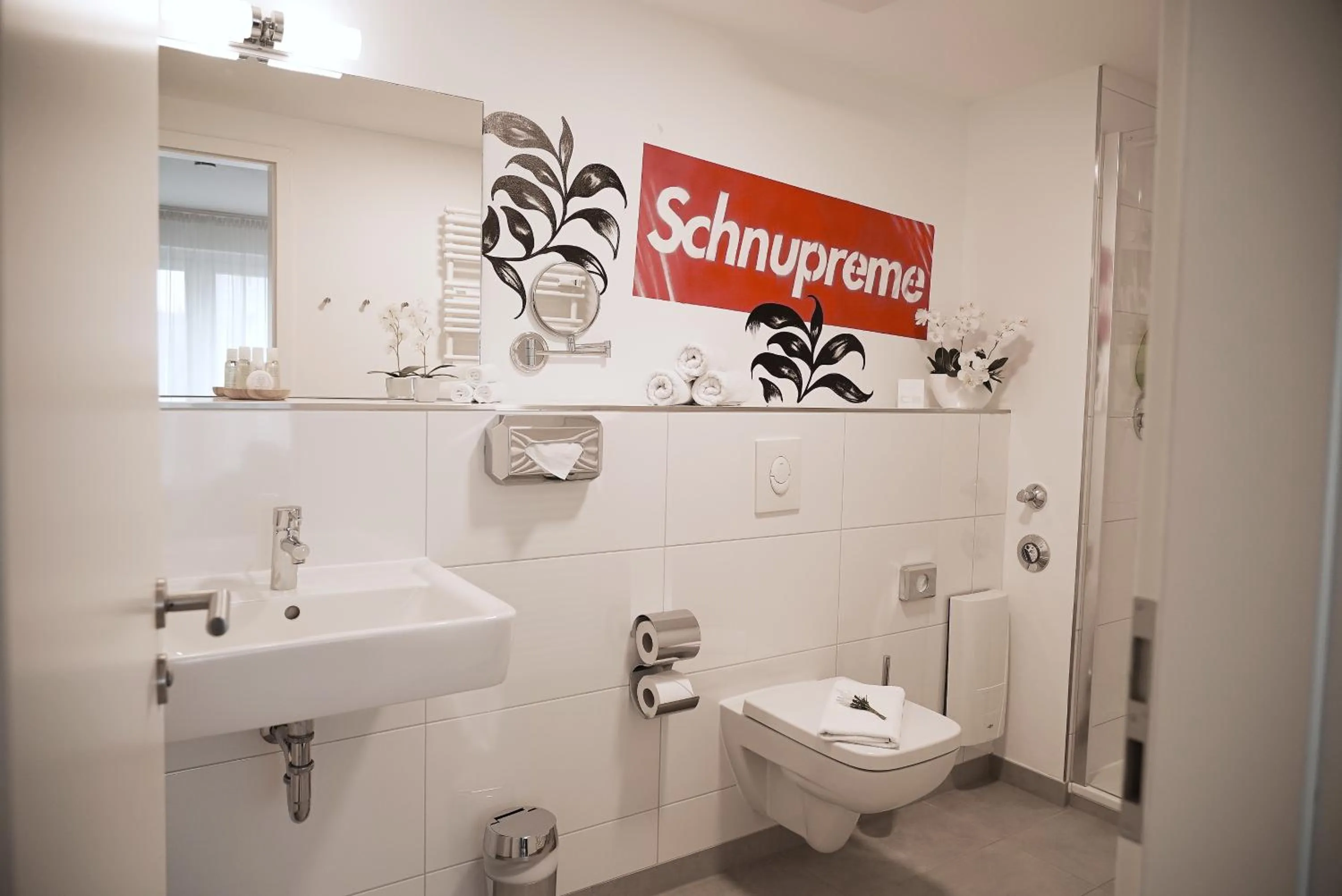 Shower in Apartments Rosenthal Residence