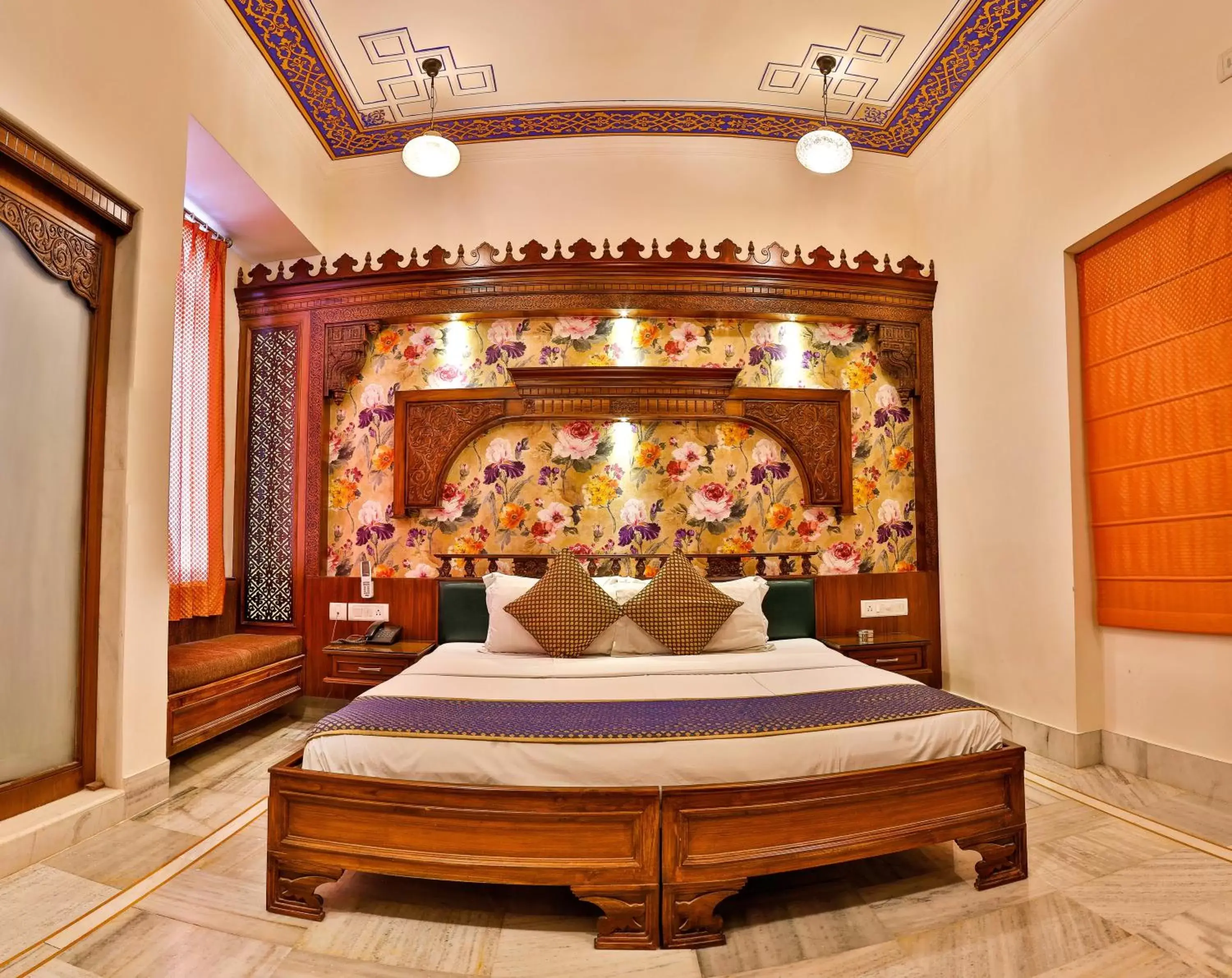 Bedroom, Bed in Hotel Pearl Palace