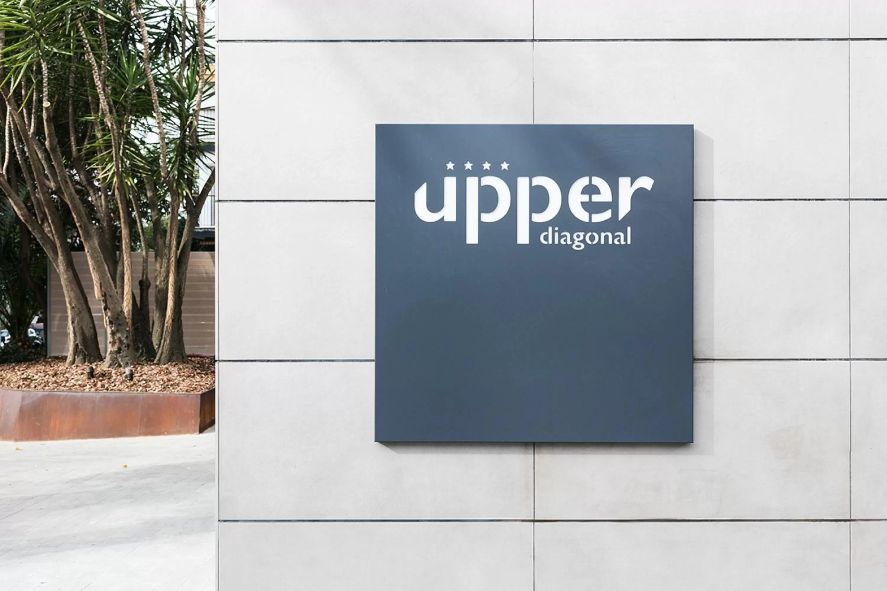 Property logo or sign in Upper Diagonal