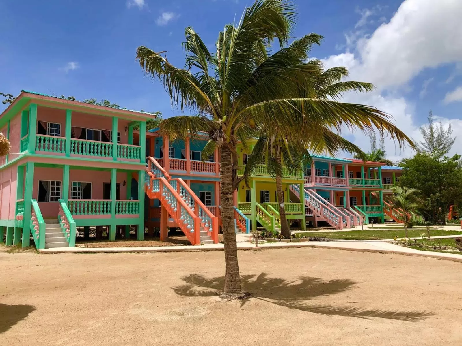 Property building in Sunshine View Hotel and Restaurant
