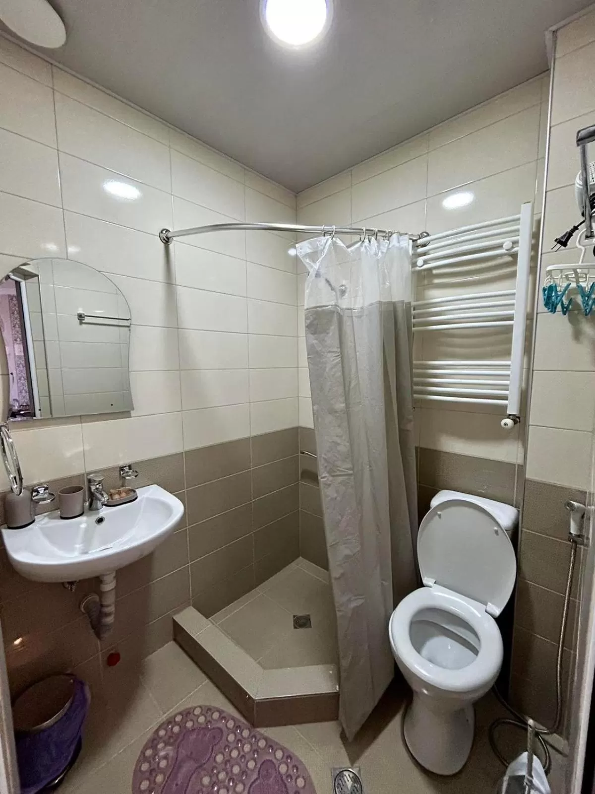 Bathroom in Hotel Marioni