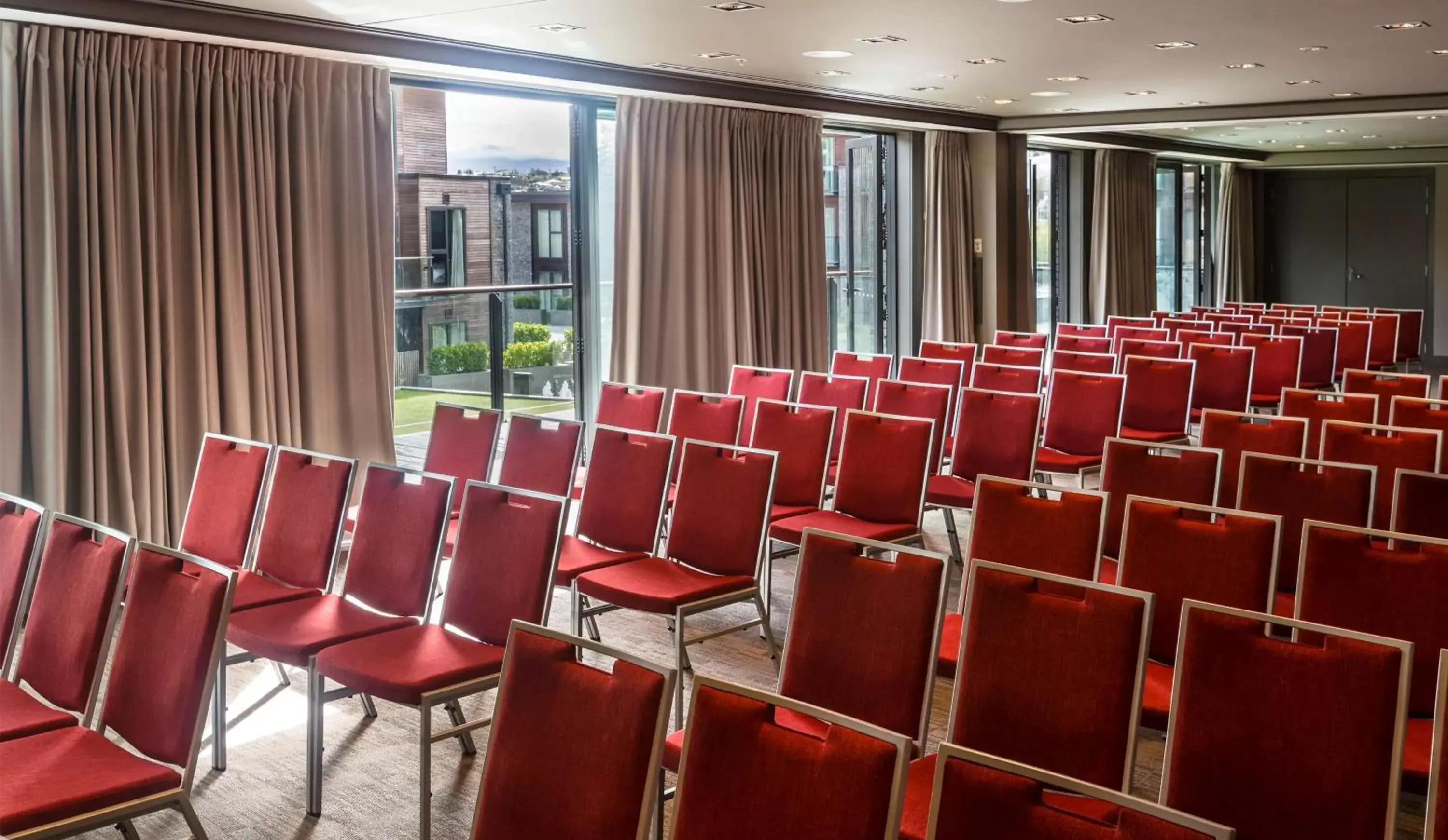 Meeting/conference room in Hilton Queenstown Resort & Spa