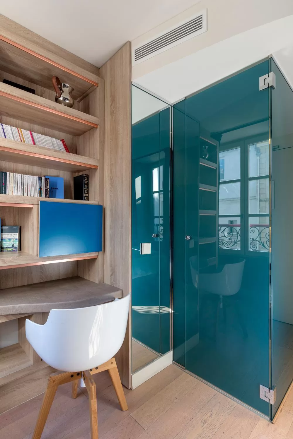 Shower in Hôtel de Lille - Saint-Germain des Près