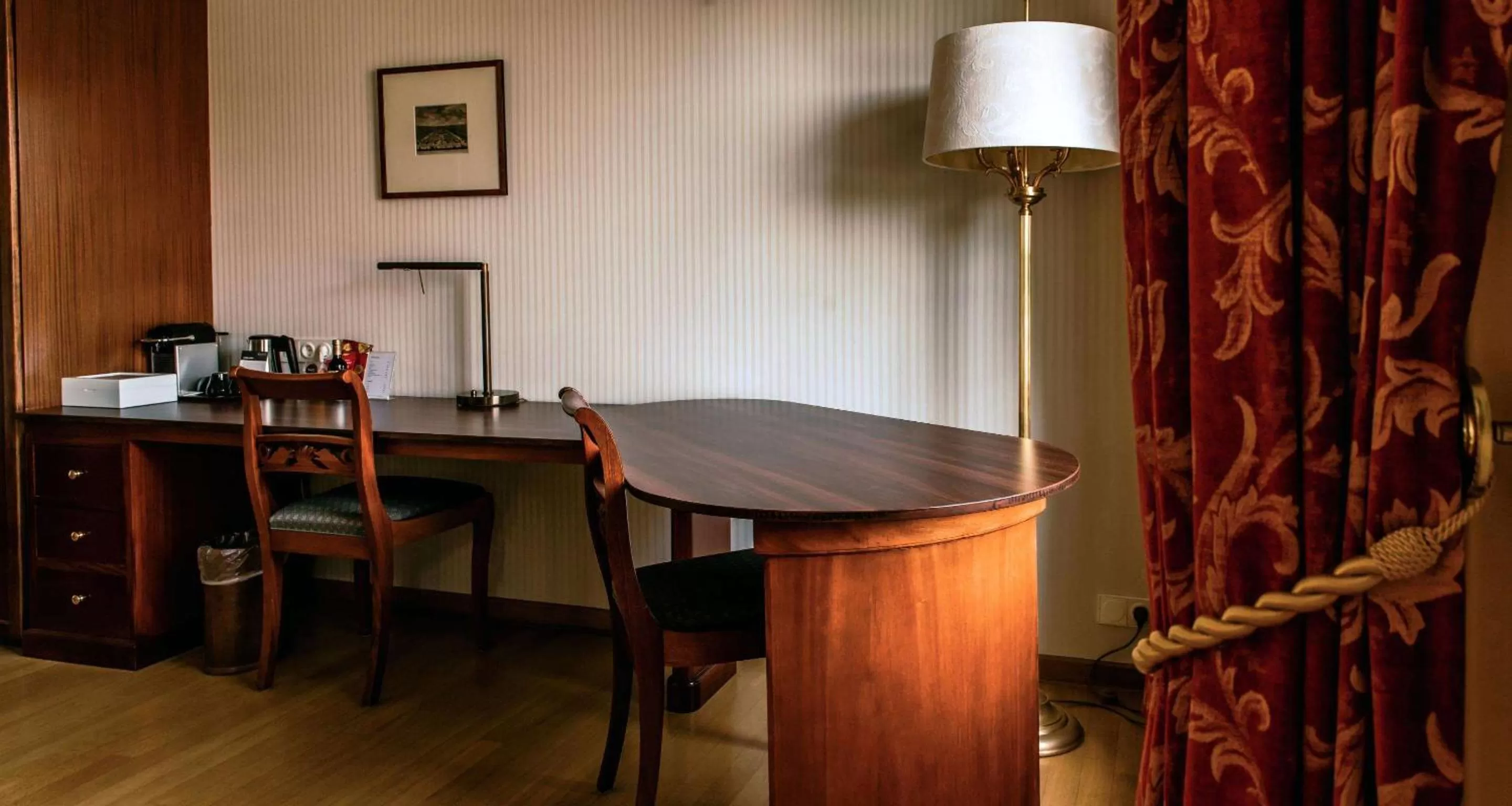 Bedroom in Grand Hotel Karel V