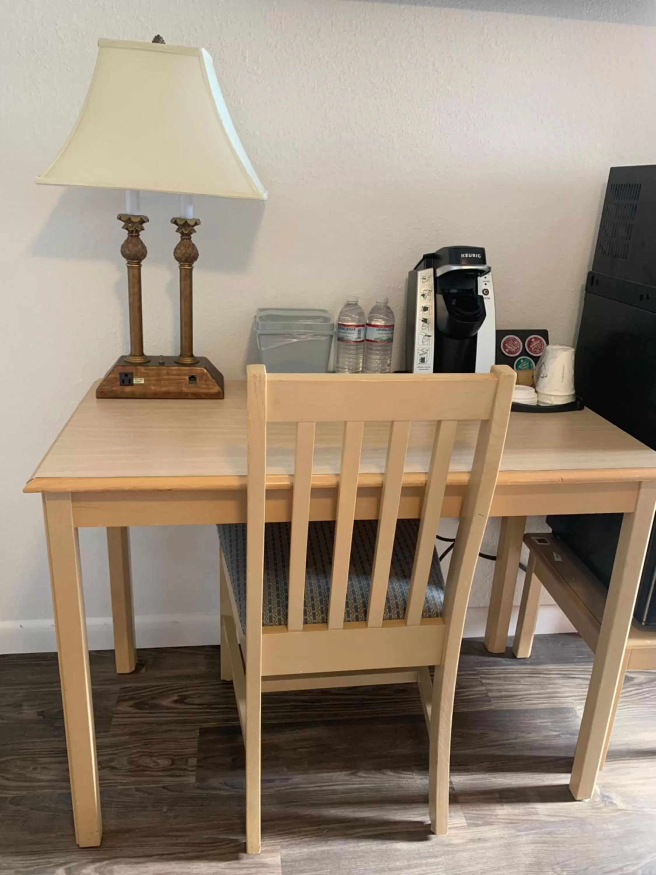 Coffee/tea facilities in Cape Motel
