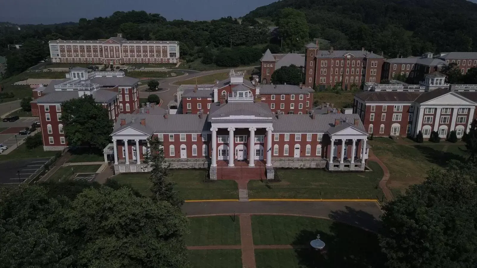 Bird's eye view, Bird's-eye View in The Blackburn Inn and Conference Center