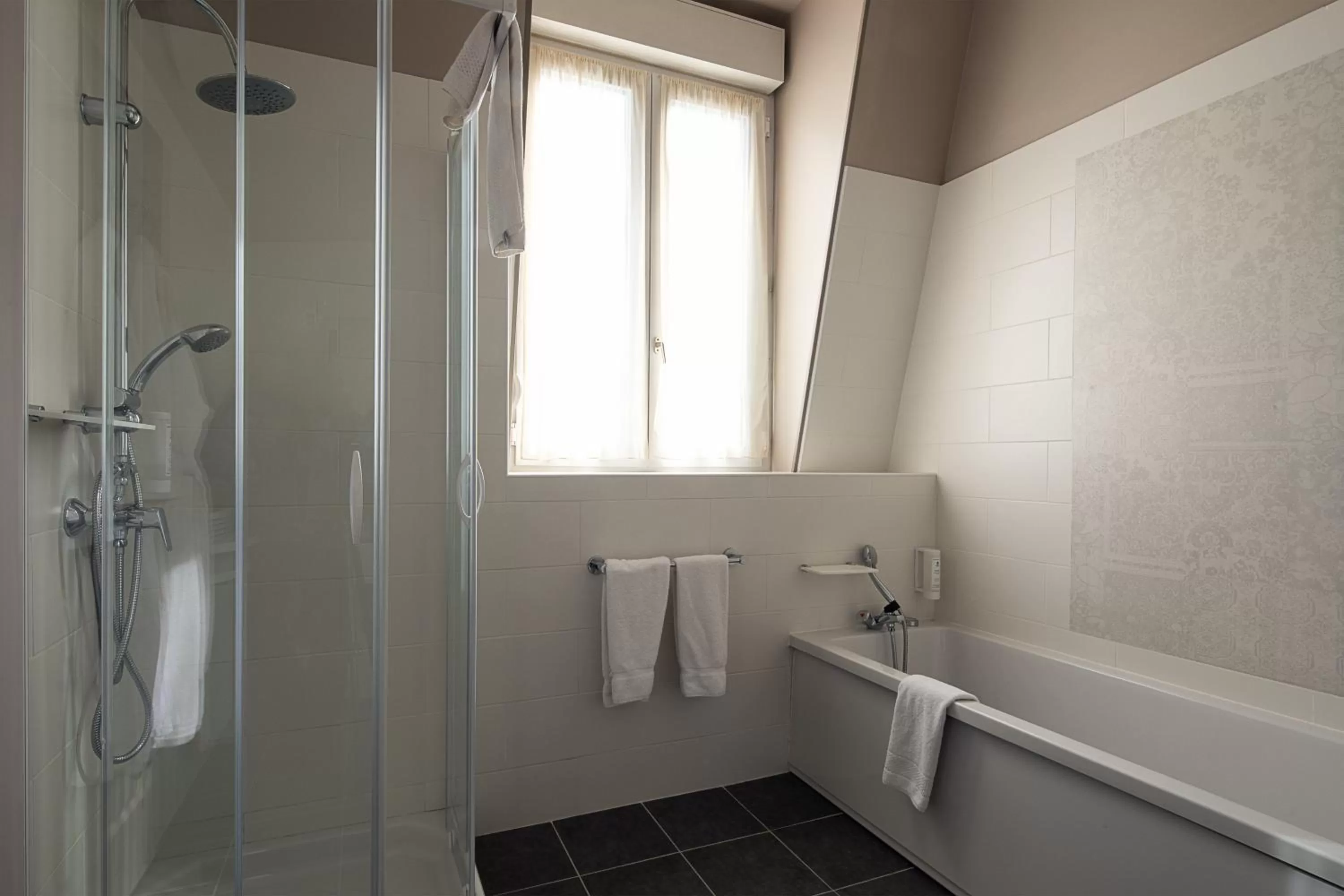 Bathroom in Best Western Central Hotel