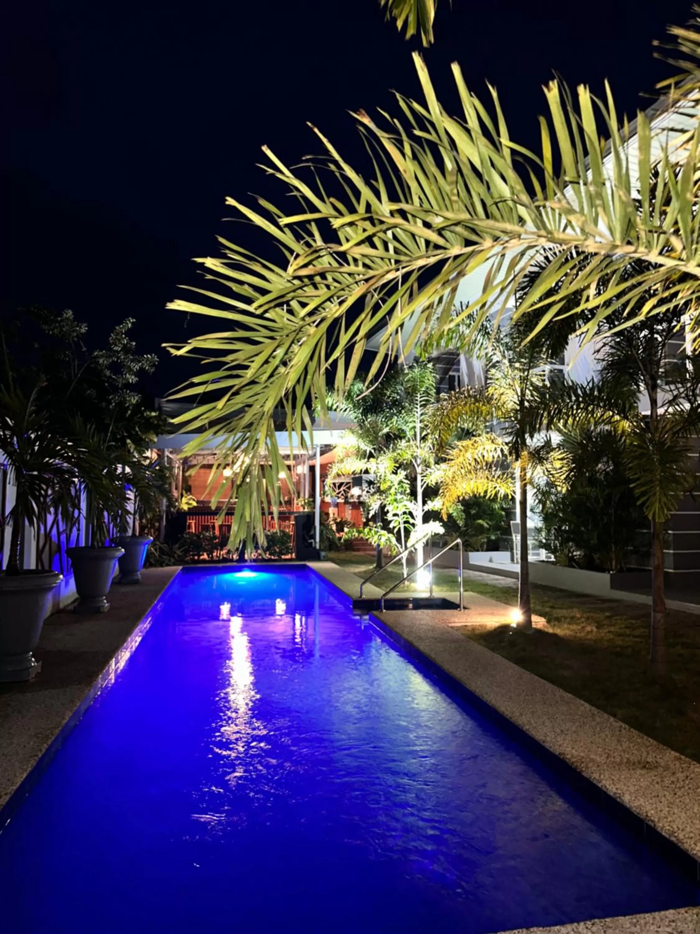 Swimming pool in Sapphire Boutique Resort
