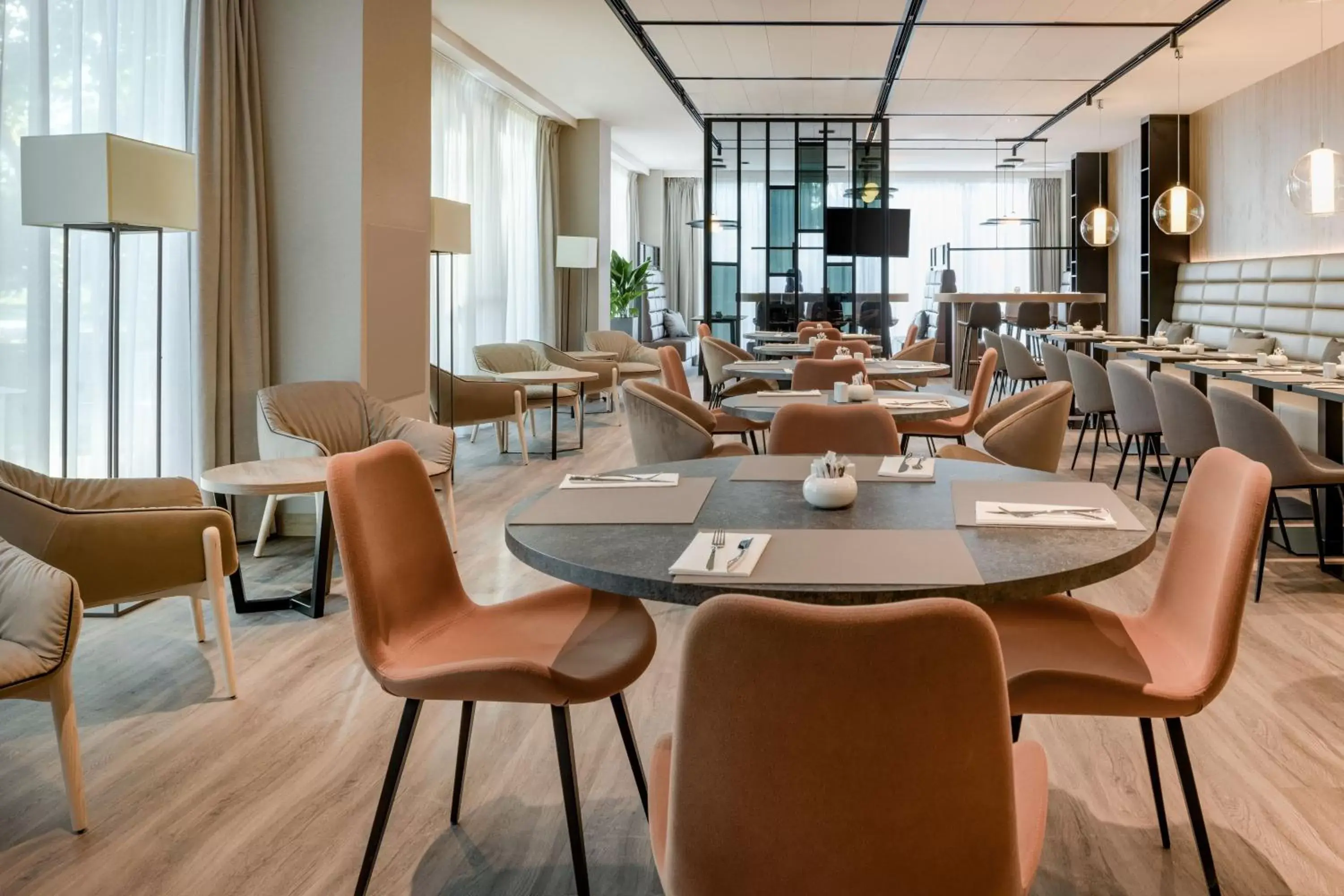 Restaurant/Places to Eat in AC Hotel by Marriott Krakow