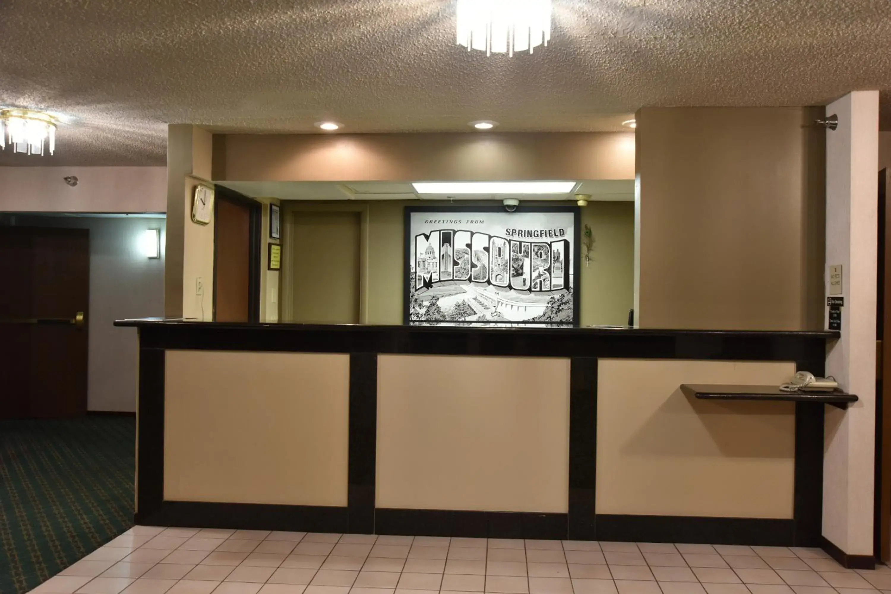 Lobby or reception, Lobby/Reception in Super 8 by Wyndham Springfield-Battlefield