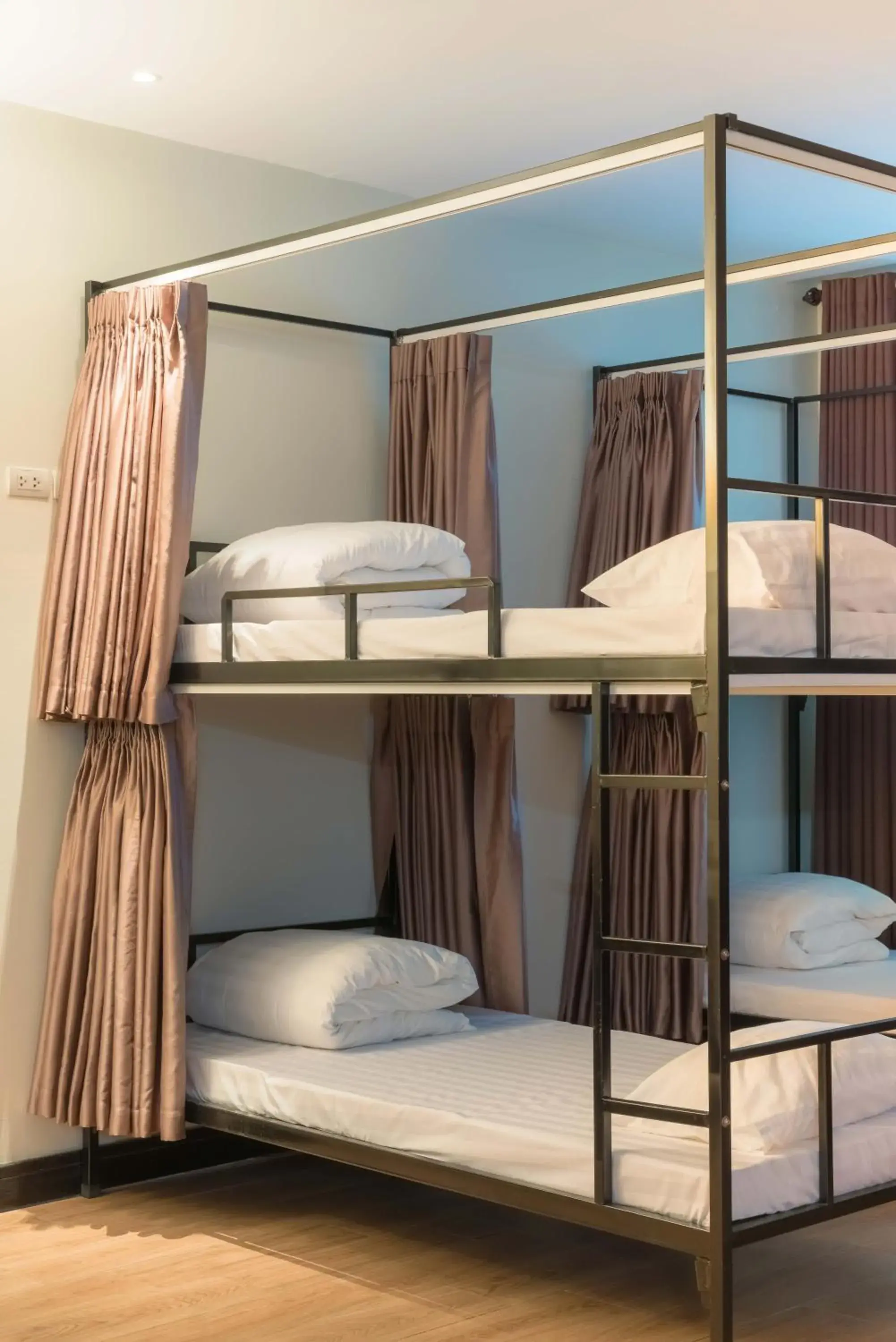 Bunk Bed in Bai Dinh Hotel