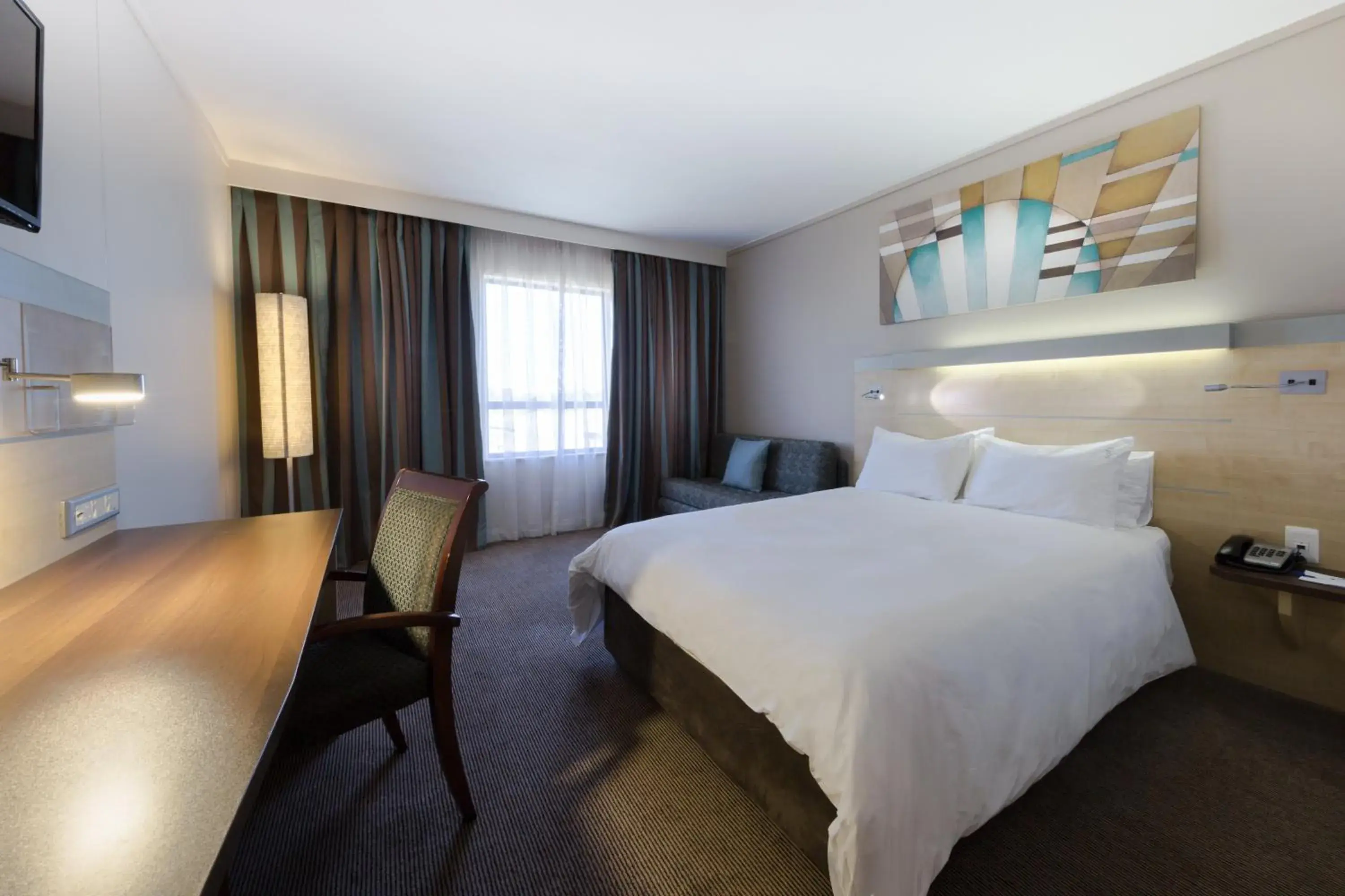 Photo of the whole room, Bed in Holiday Inn Express Sandton-Woodmead, an IHG Hotel