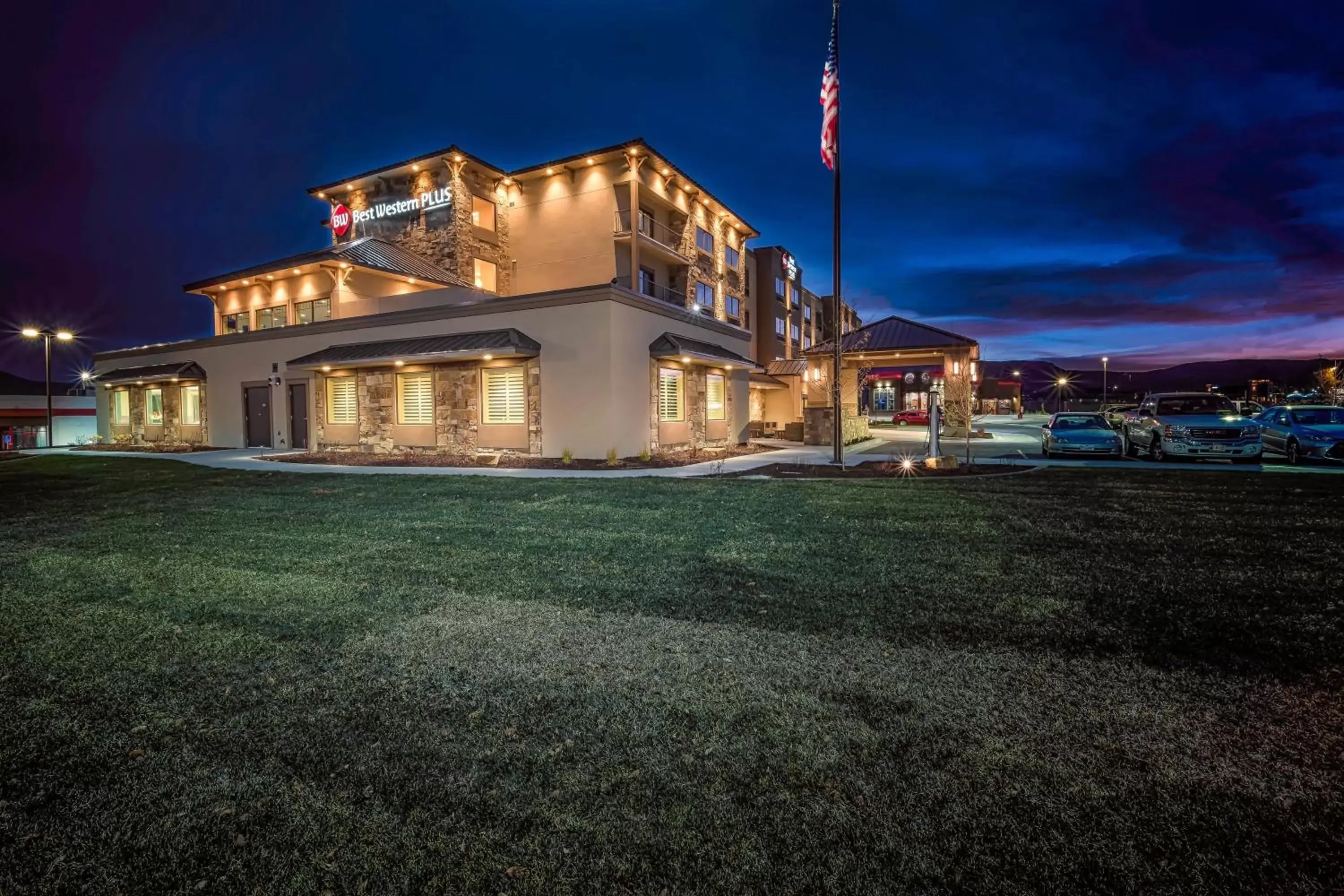 Property Building in Best Western Plus Heber Valley Hotel