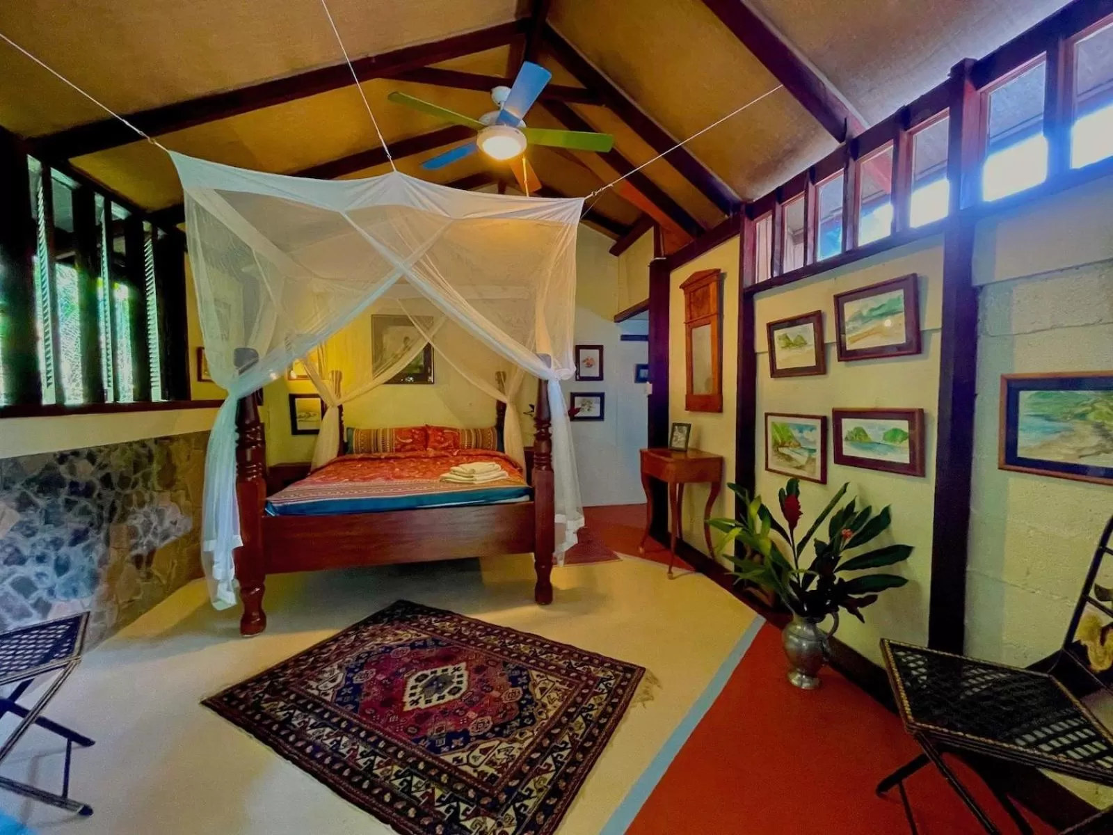 Bedroom, Bed in Cocoa Cottage
