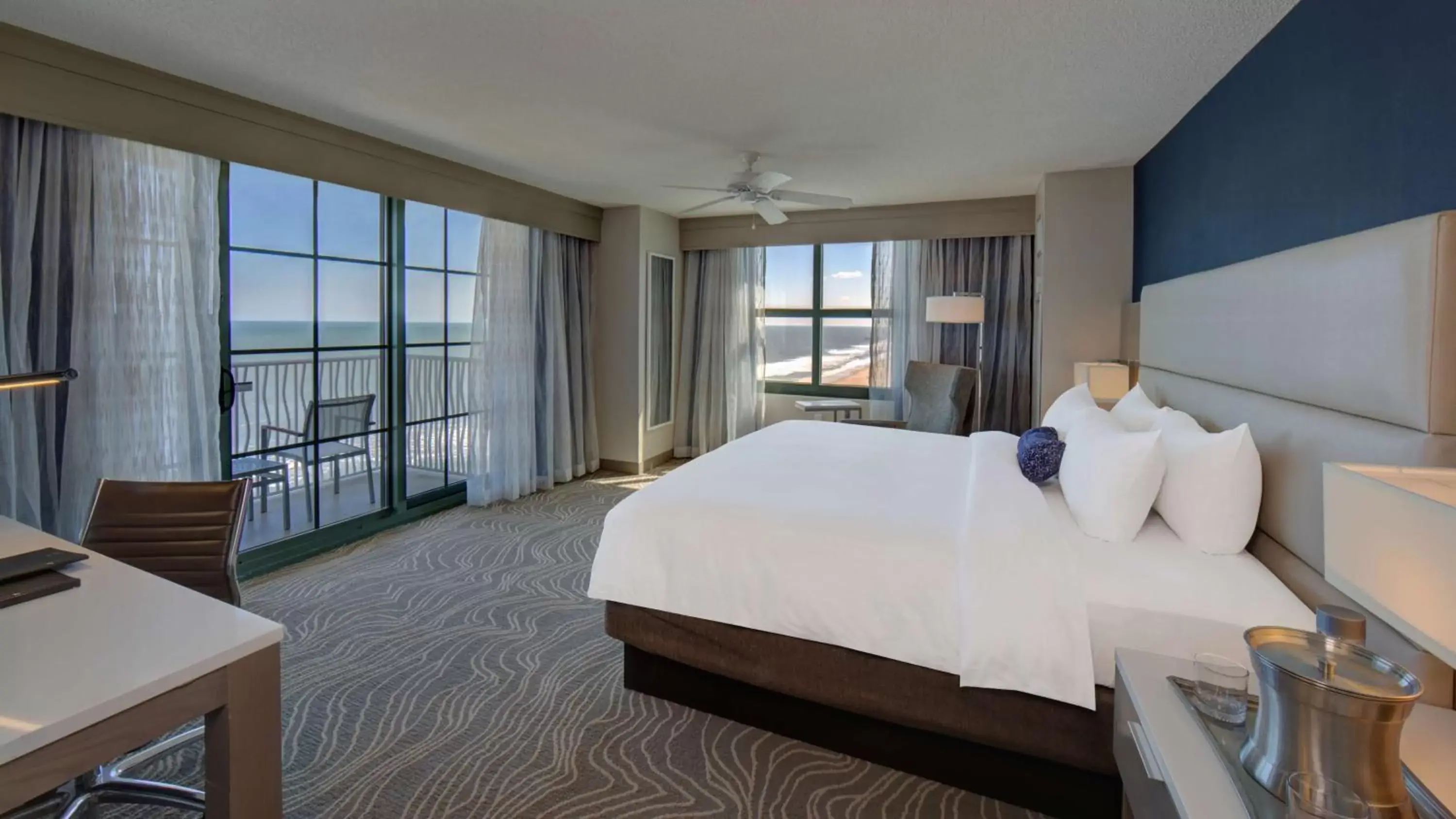 Bedroom in Hilton Virginia Beach Oceanfront