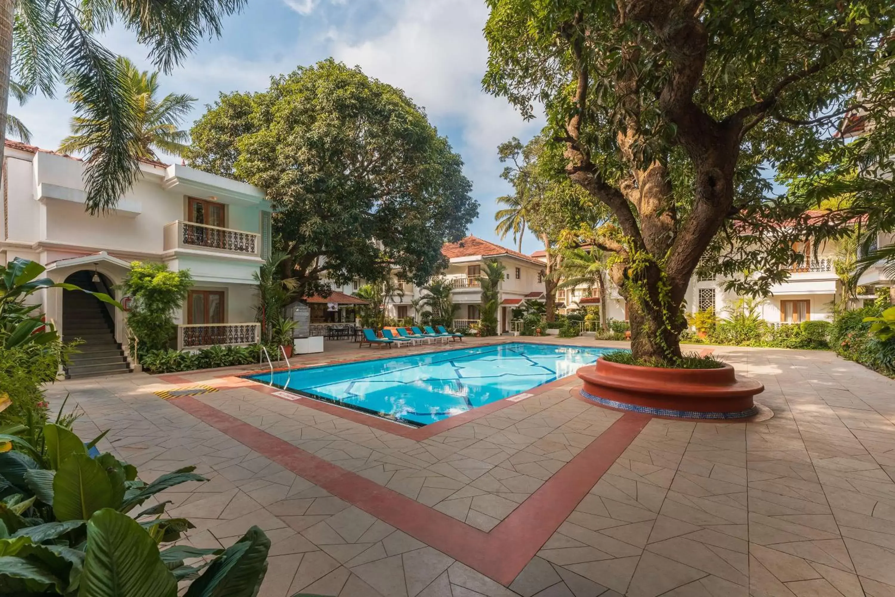 Pool view, Swimming Pool in Radisson Goa Candolim