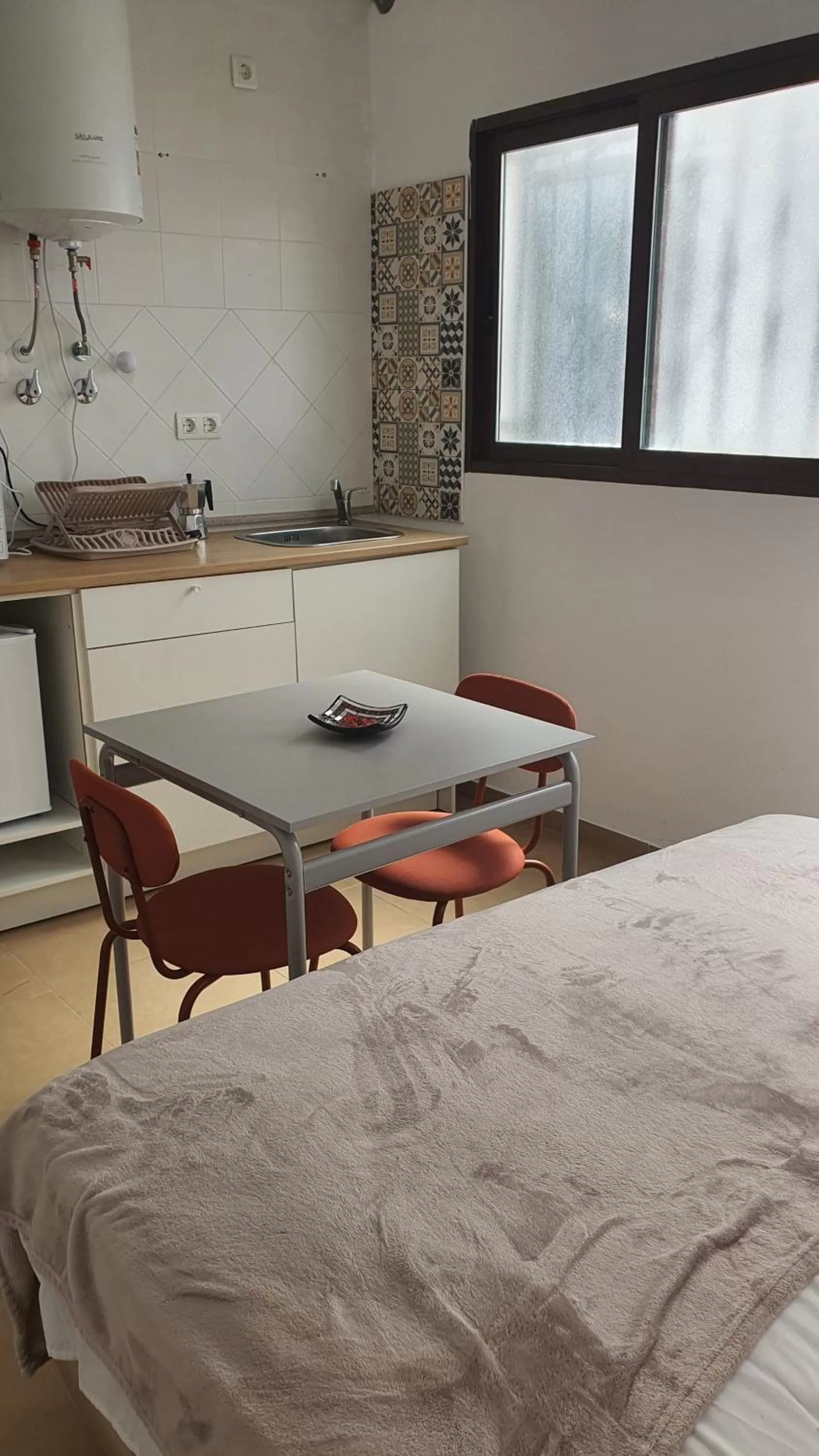 Kitchen or kitchenette, Bed in CASA MORENA MiA APARTAMENTOS