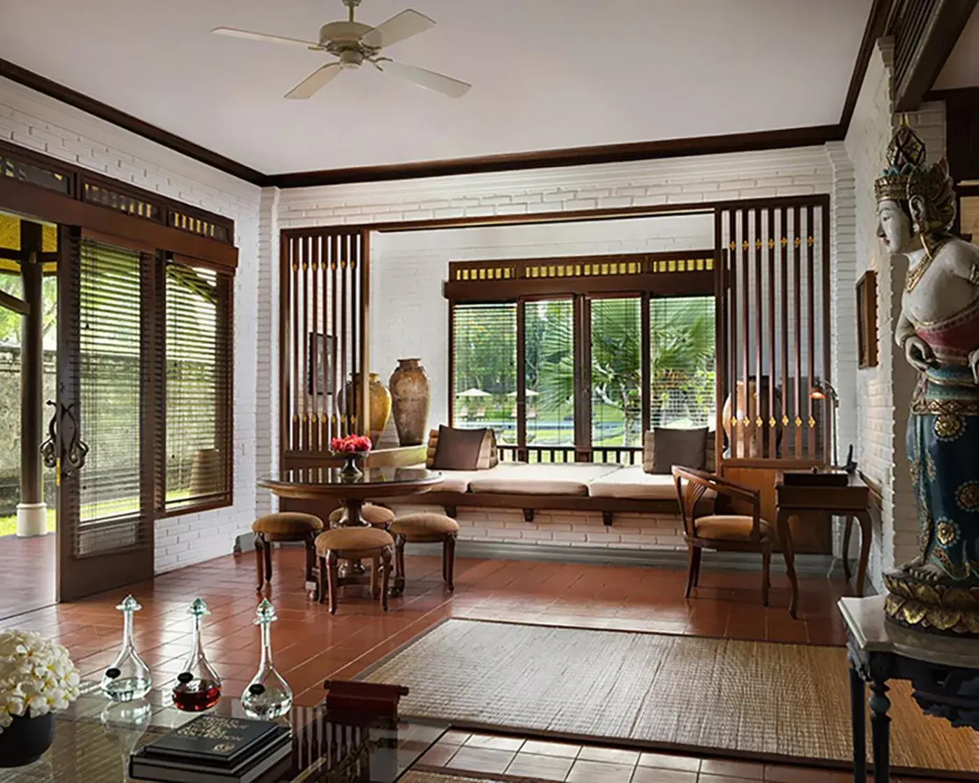 Living room in Tanah Gajah, a Resort by Hadiprana