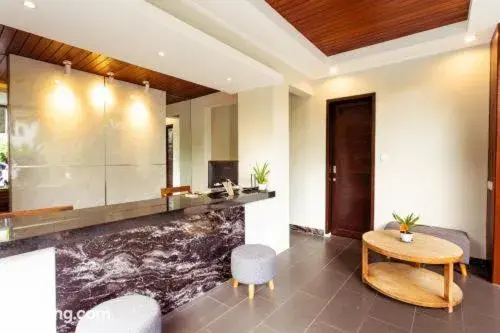 Lobby or reception, Bathroom in The Canggu Boutique Villas and Spa