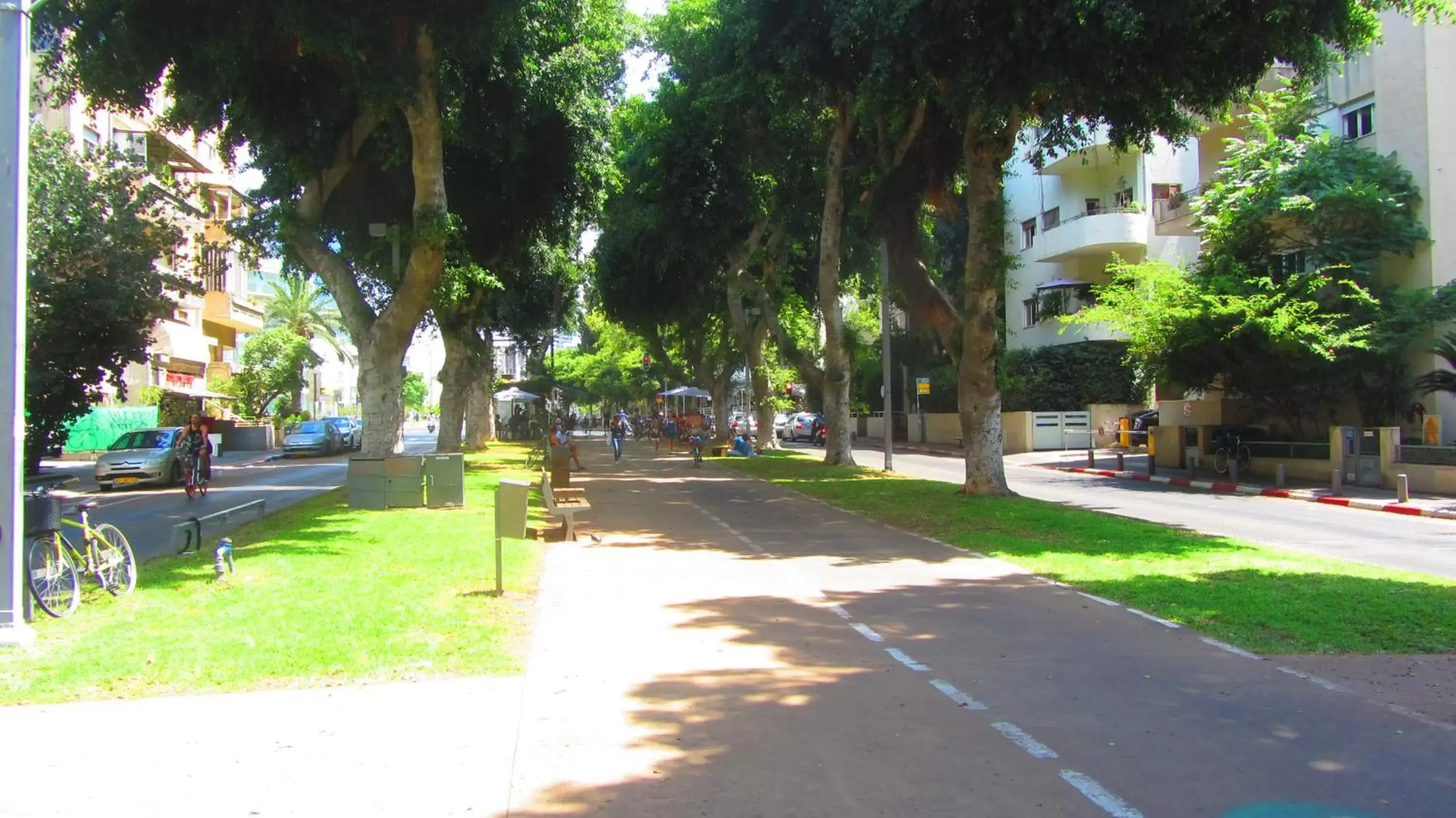 Street view, Garden in White Villa Tel Aviv Hotel