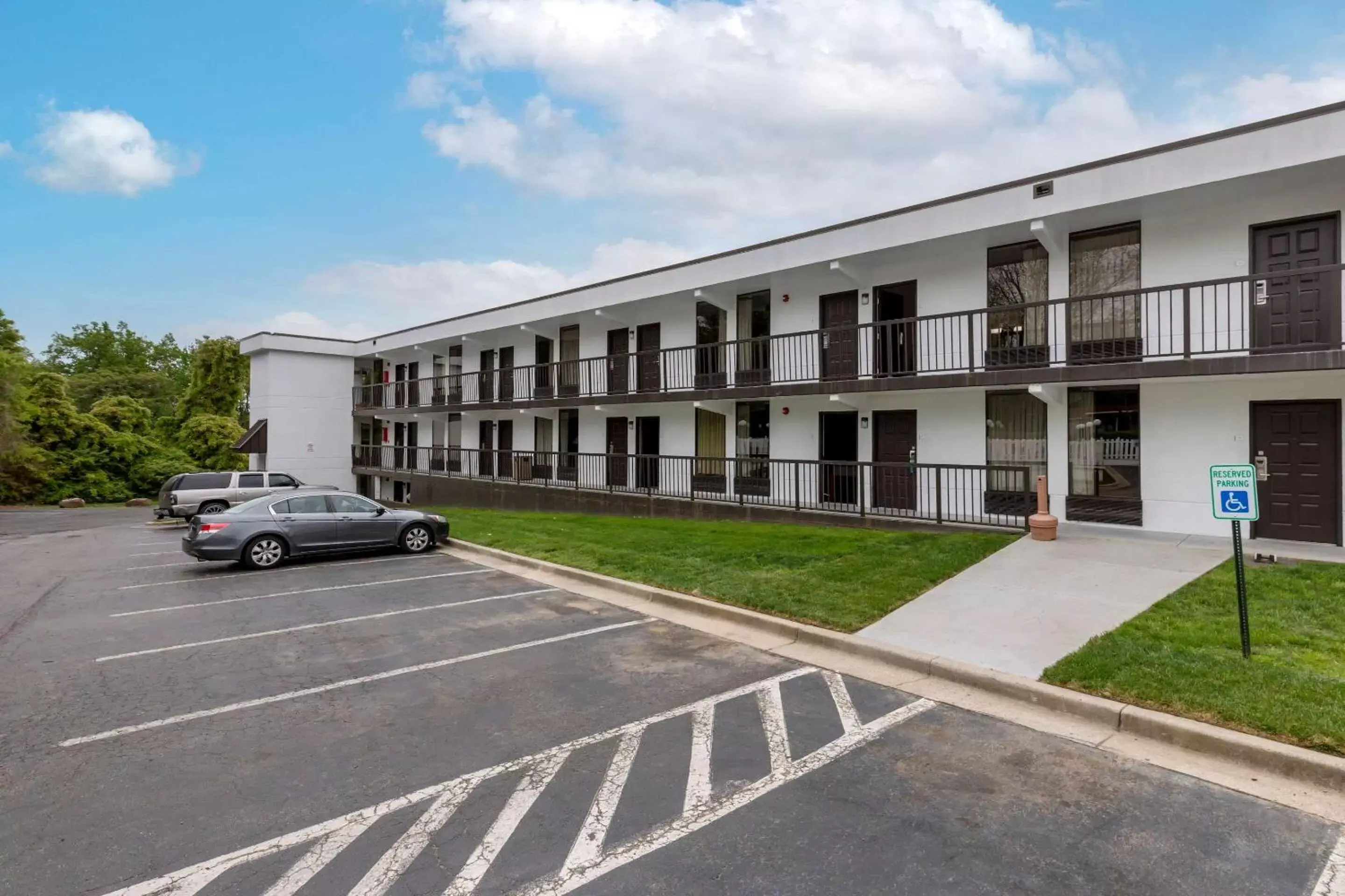 Property building in Quality Inn - Roxboro South Property building in Quality Inn - Roxboro South
