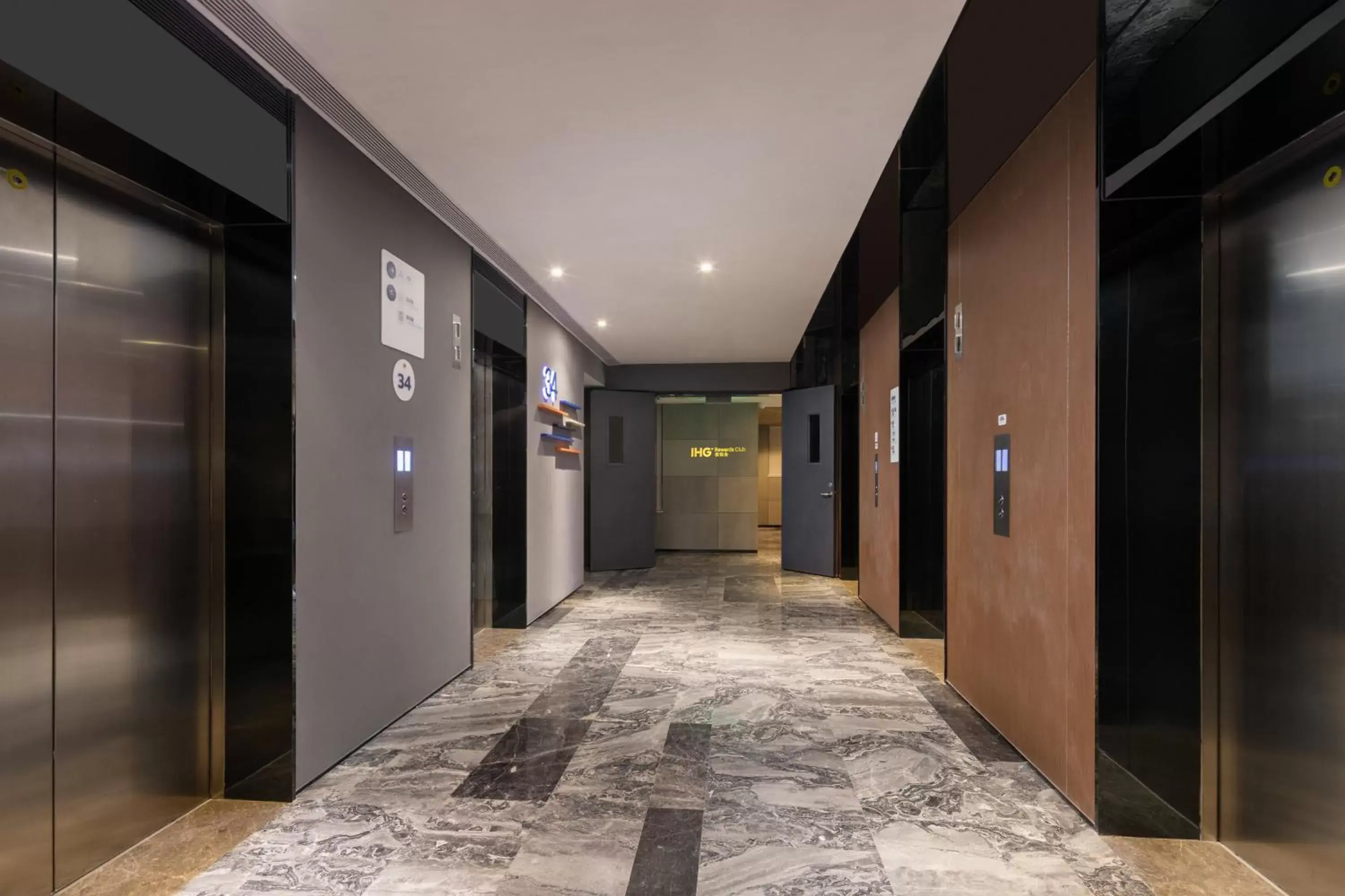 Lobby or reception in Holiday Inn Express Foshan Chancheng, an IHG Hotel