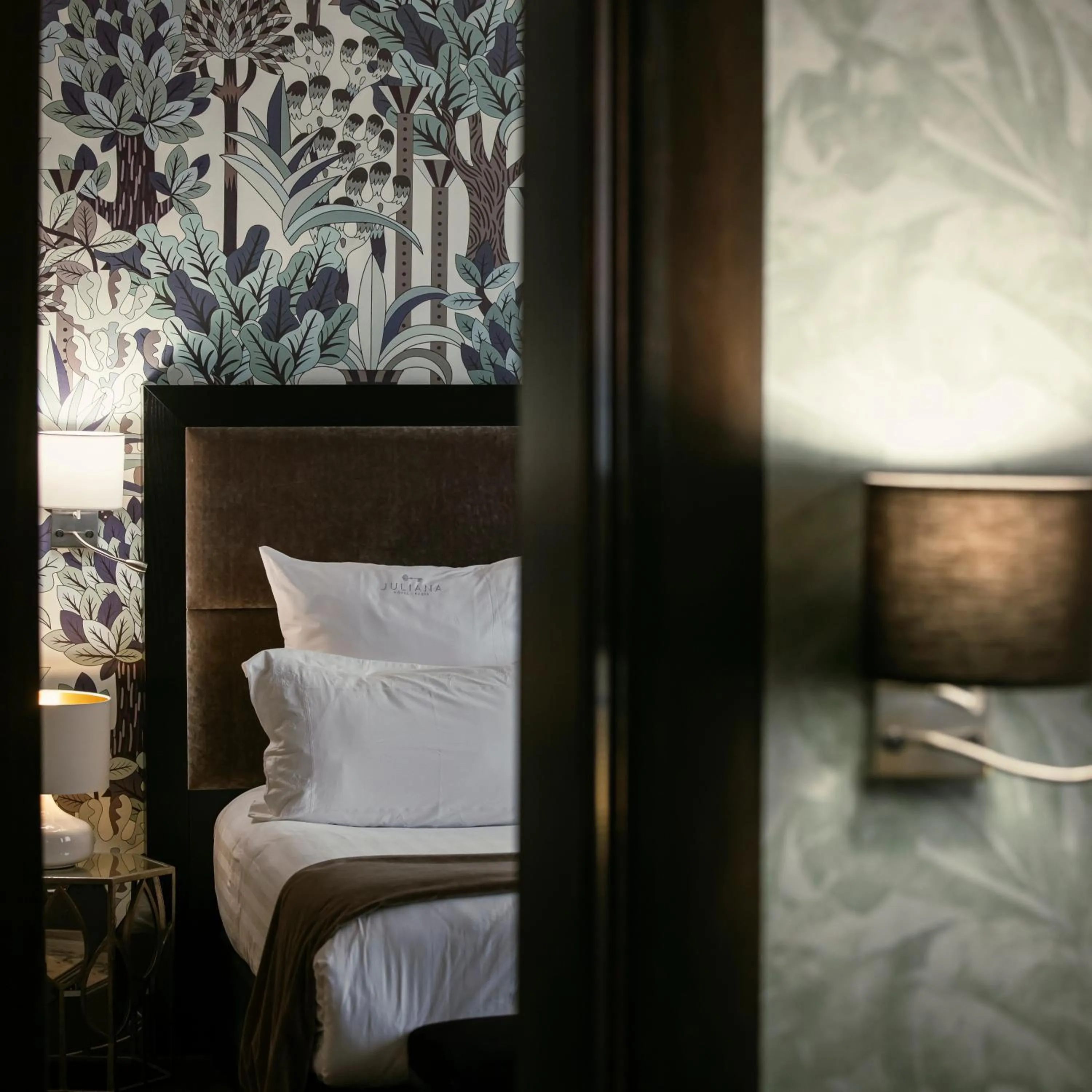 Photo of the whole room, Bed in Juliana Hotel Paris