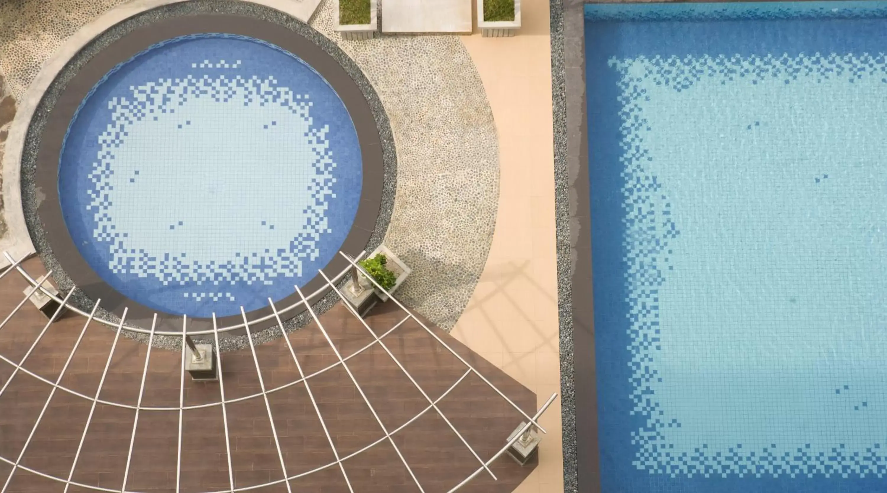 Swimming pool in Novotel Bangka Hotel & Convention Center