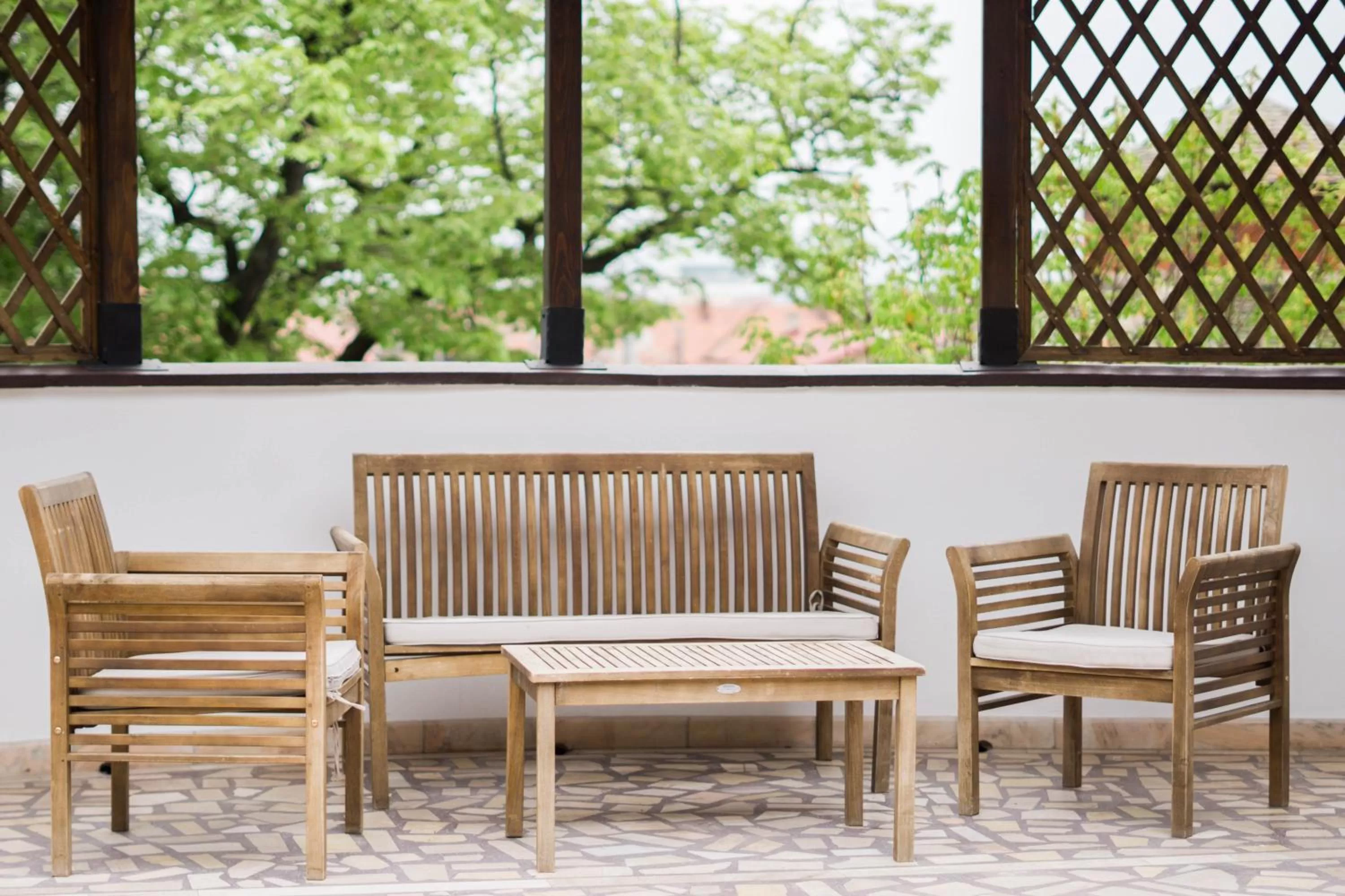 Seating area in Nest