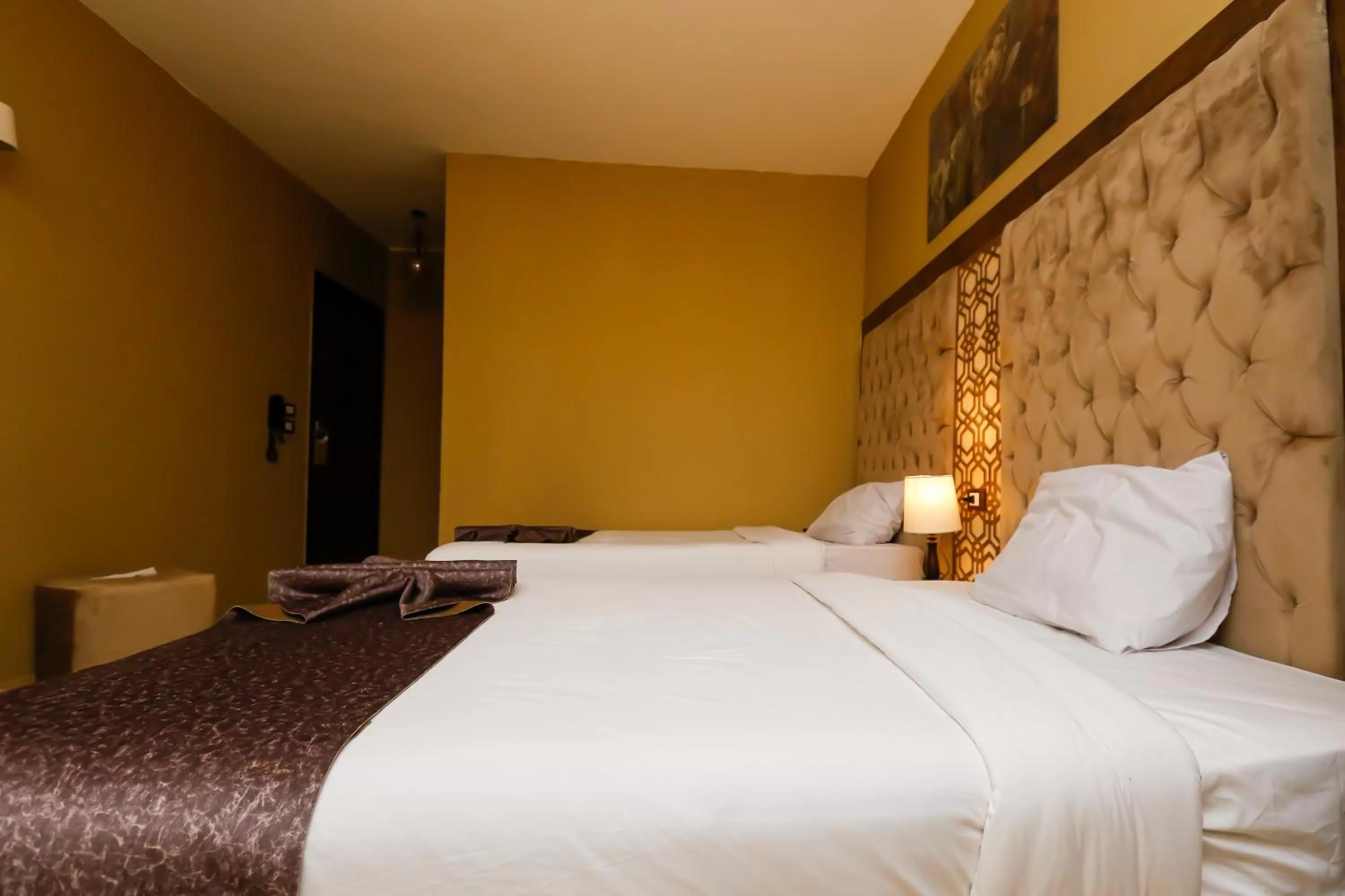 Photo of the whole room, Bed in King Cheops Inn - Pyramid View