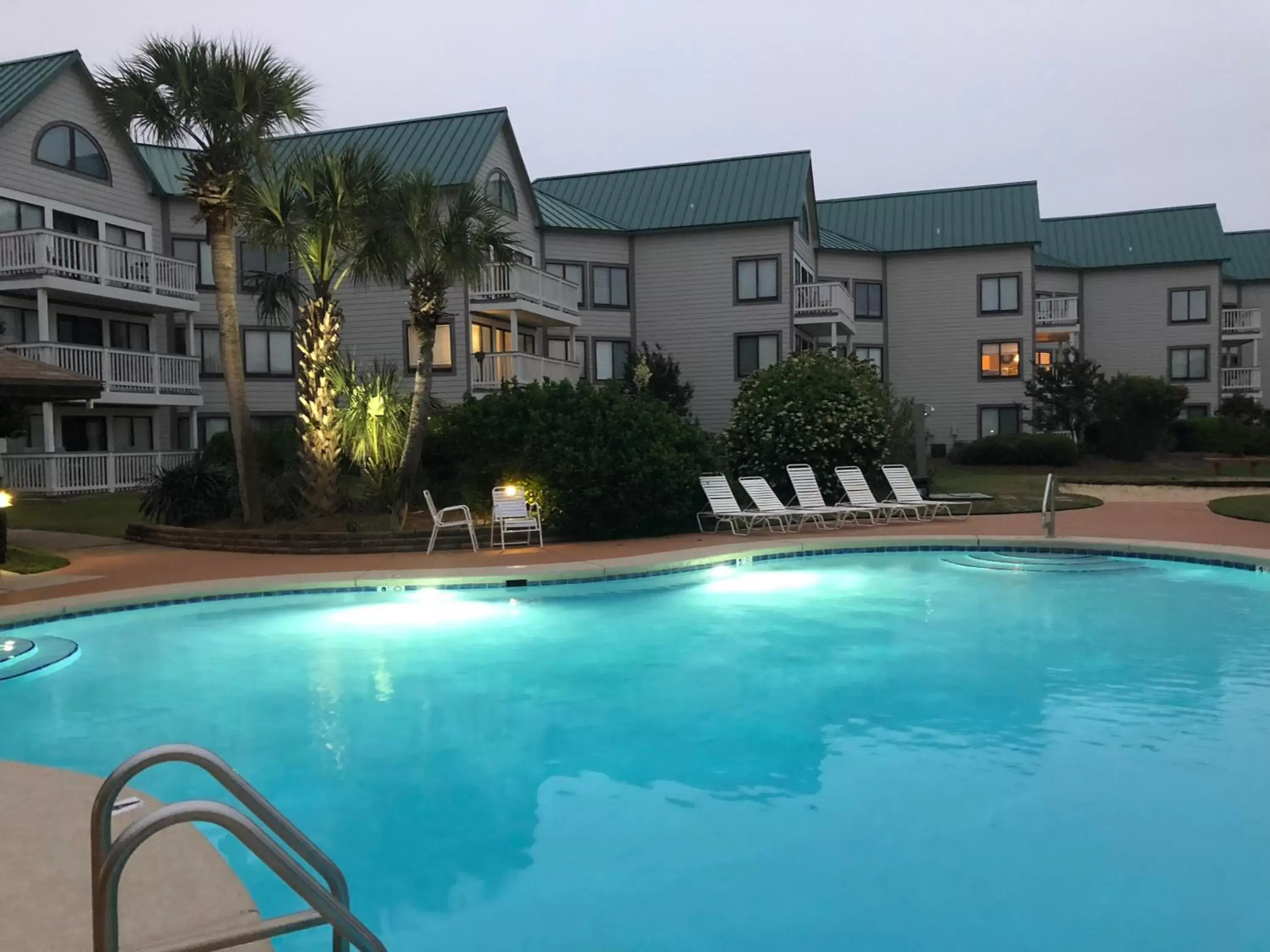 Property building, Swimming Pool in Gulf Shores Plantation