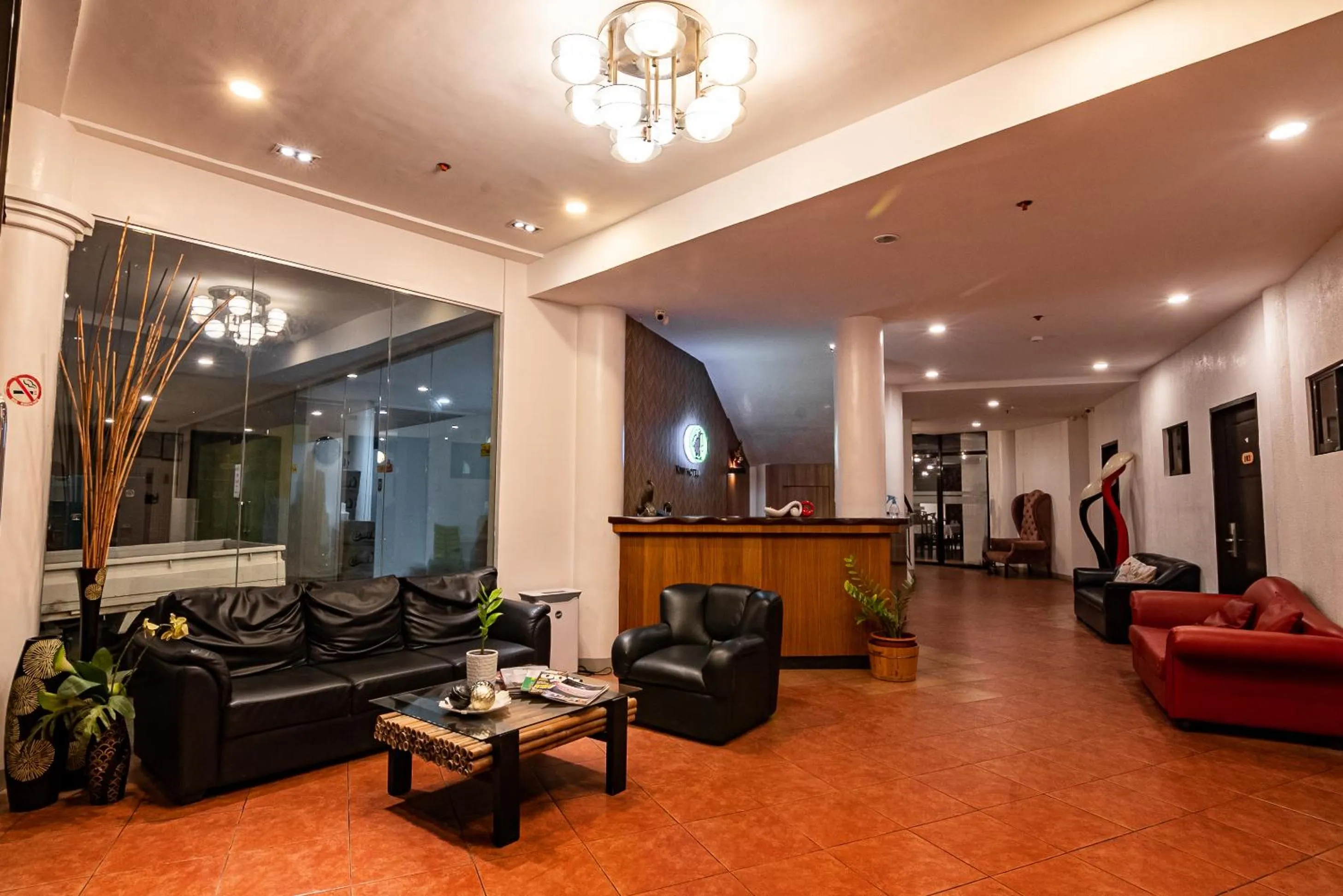 Lobby or reception in Kiwi Hotel
