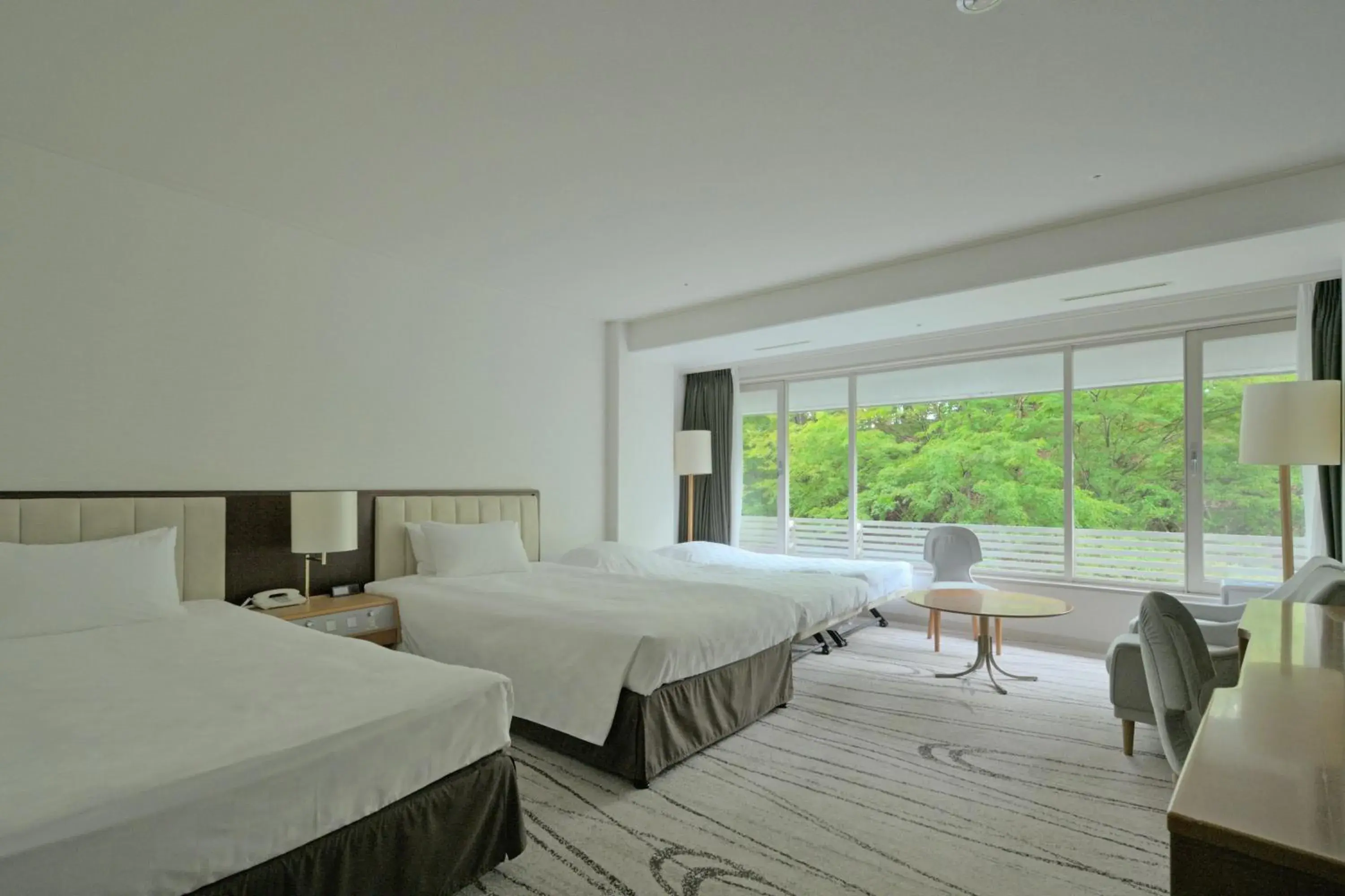 Photo of the whole room, Bed in The Prince Kyoto Takaragaike, Autograph Collection