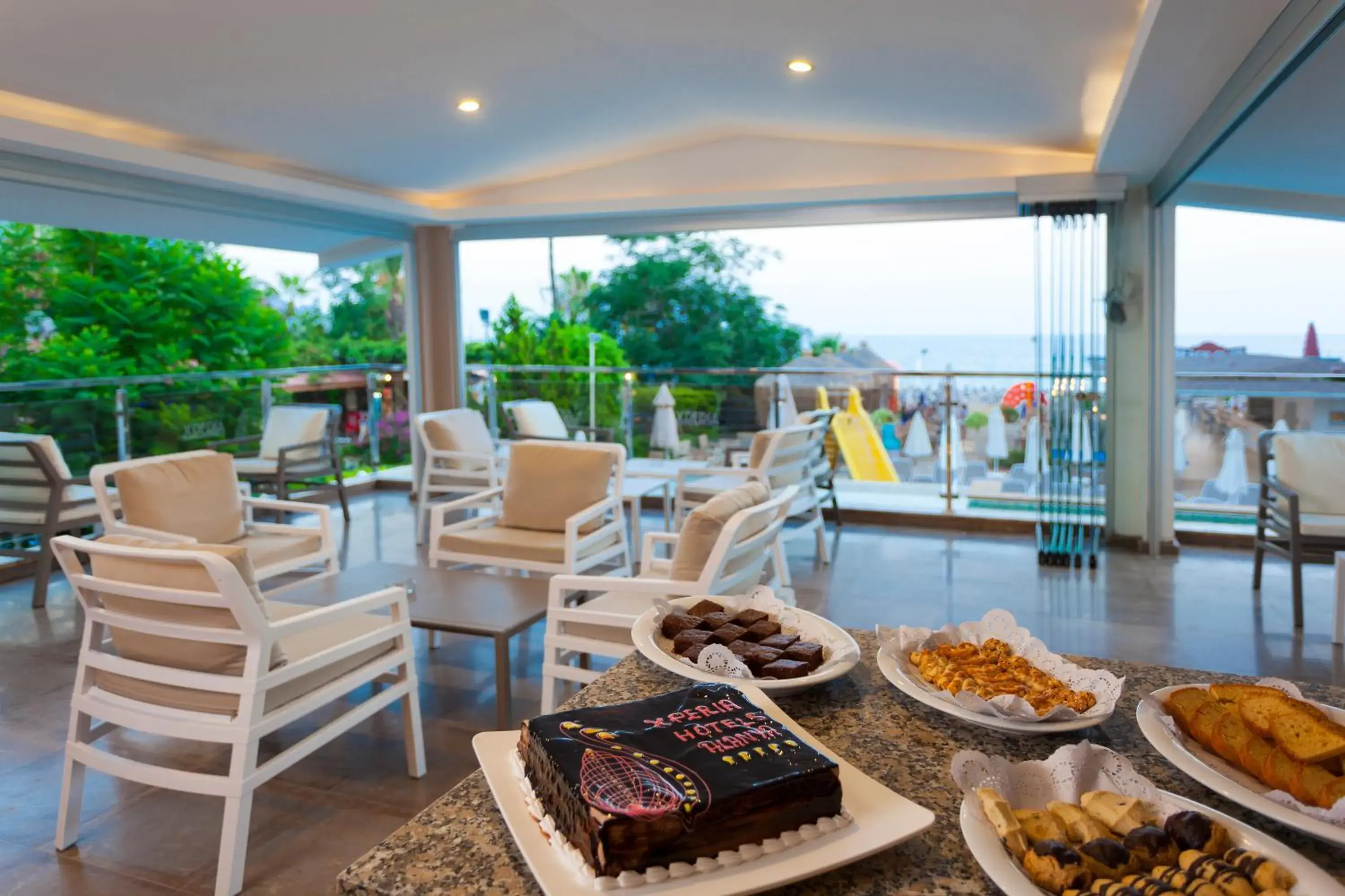 Food and drinks in Xperia Saray Beach Hotel Food and drinks in Xperia Saray Beach Hotel