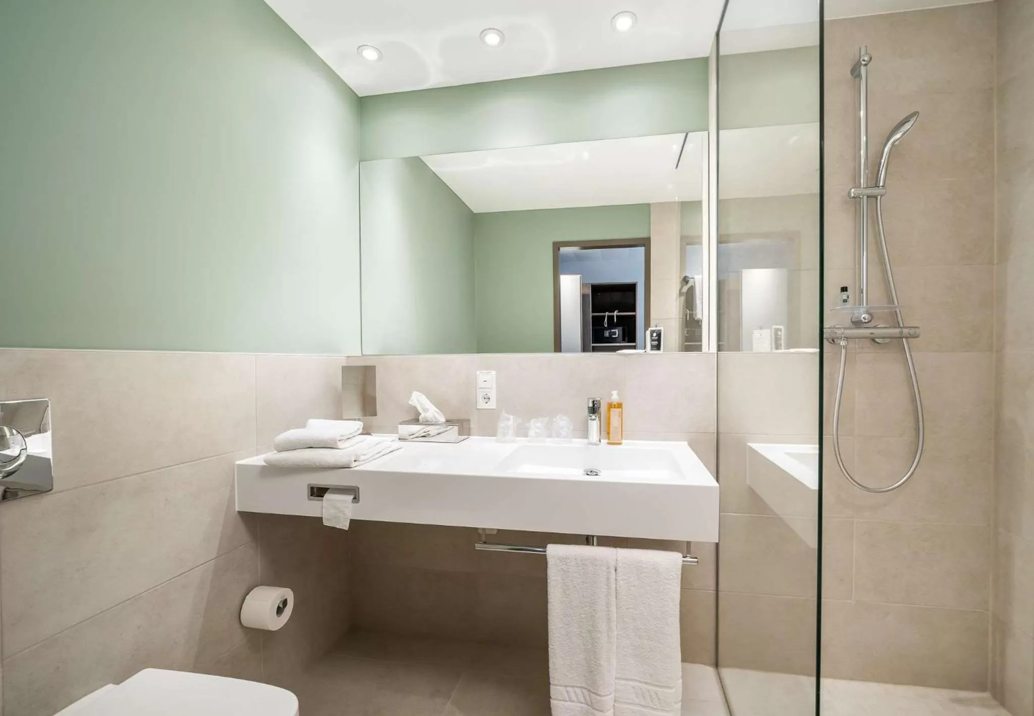 Bedroom in elaya hotel oberhausen