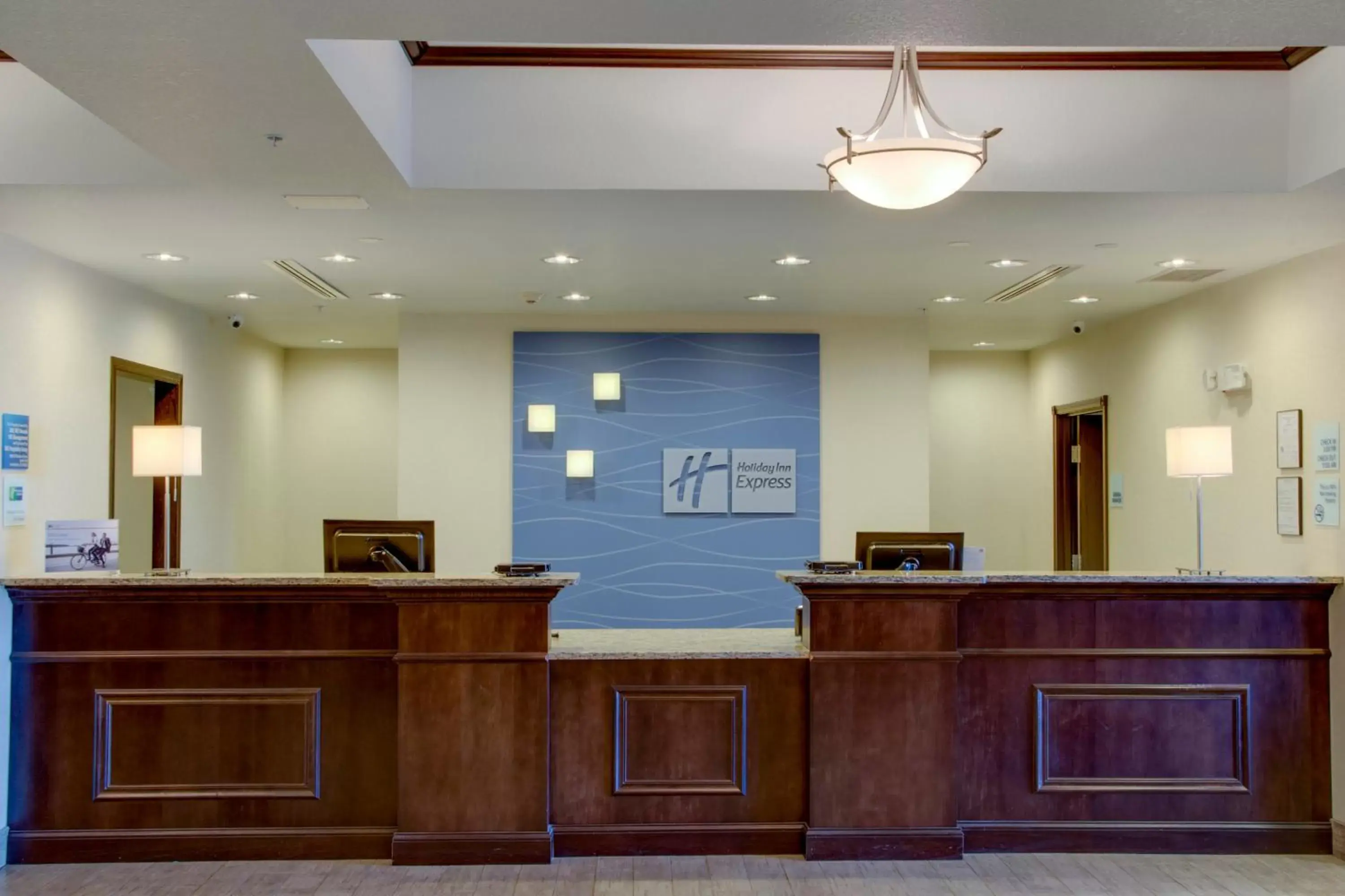 Lobby or reception, Lobby/Reception in Holiday Inn Express & Suites Nevada, an IHG Hotel
