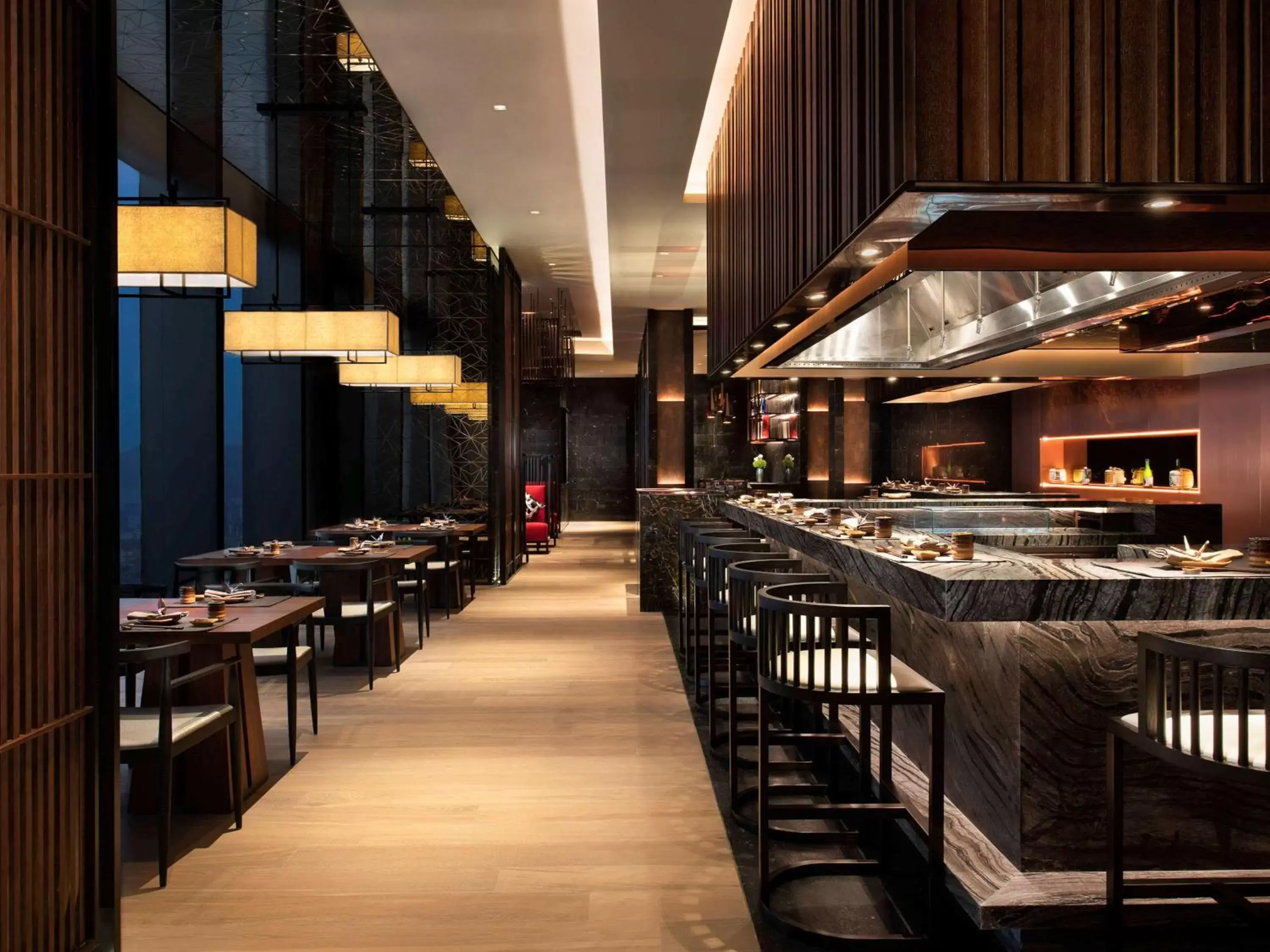 Restaurant/places to eat in Raffles Shenzhen, Situated in the heart of One Shenzhen Bay, Book Now to Enjoy Free Minibar and Happy Hour Privileges at Long Bar on 71F Restaurant/places to eat in Raffles Shenzhen, Situated in the heart of One Shenzhen Bay, Book Now to Enjoy Free Minibar and Happy Hour Privileges at Long Bar on 71F