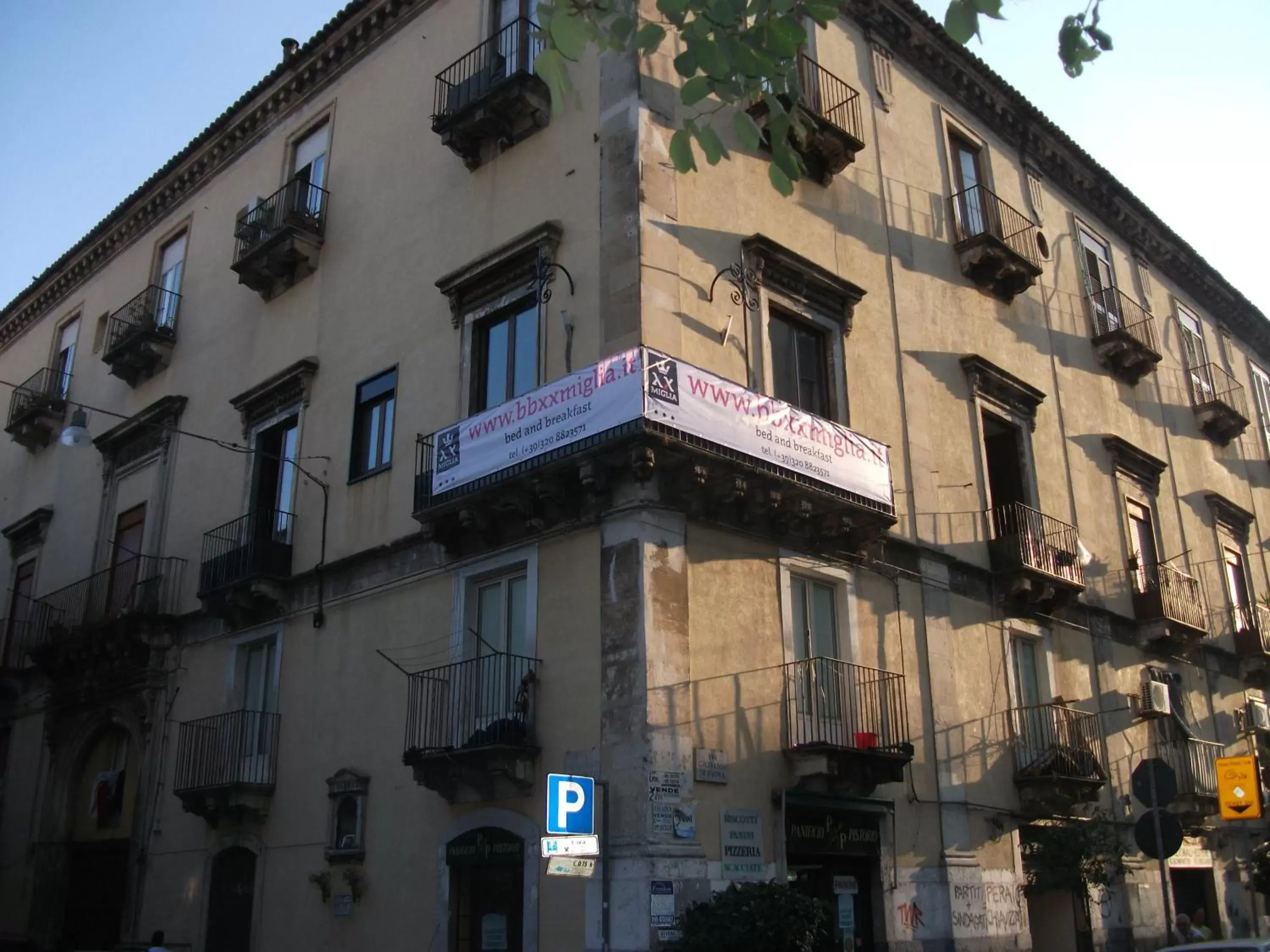 Facade/entrance, Property Building in XX Miglia