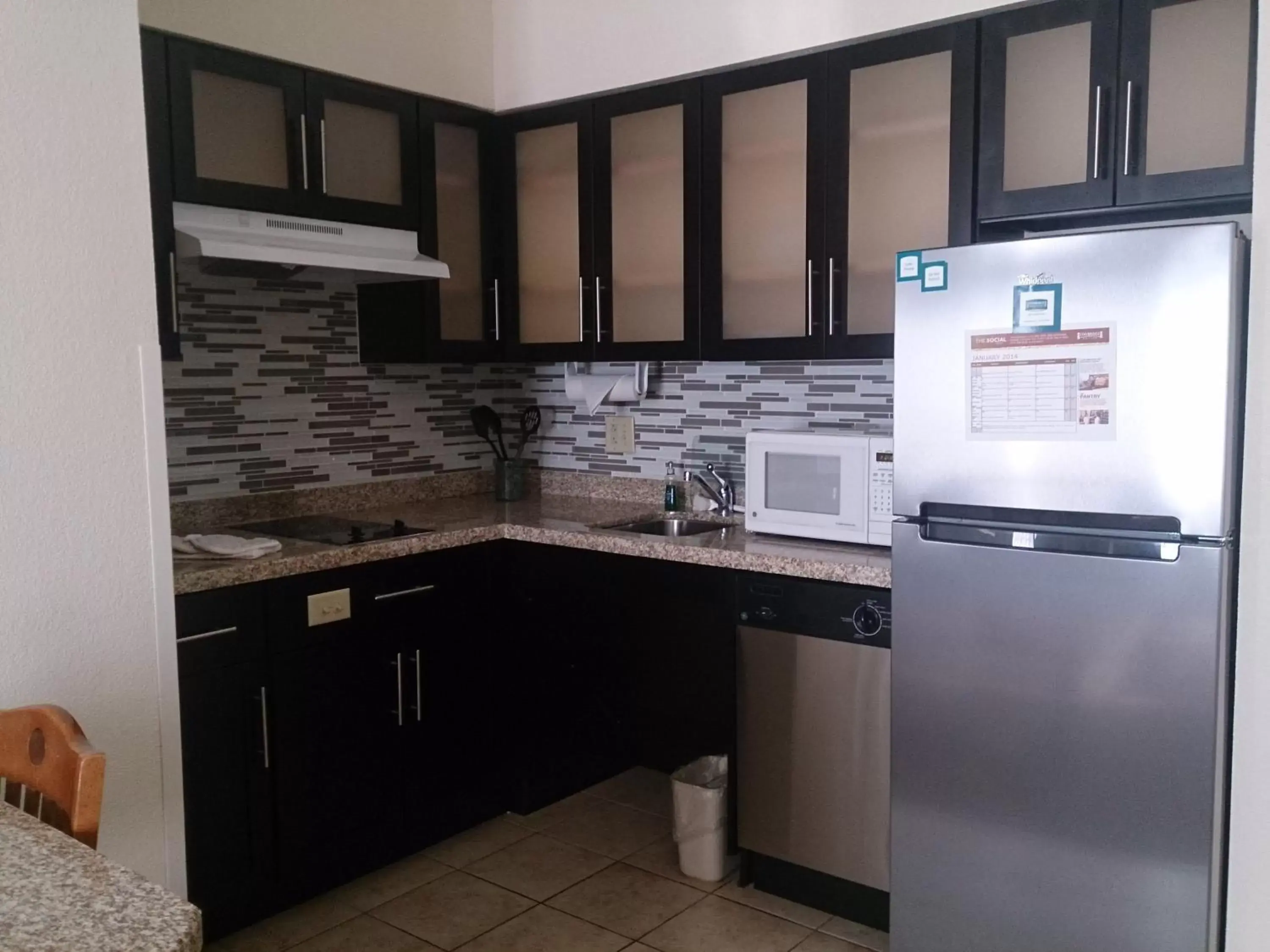 Photo of the whole room, Kitchen/Kitchenette in Staybridge Suites Columbus-Airport, an IHG Hotel